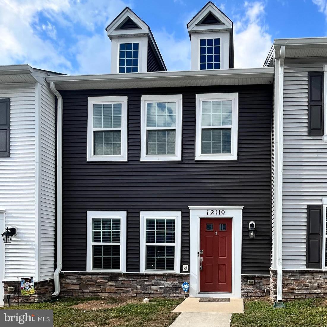 REGENCY CROSSING - Residential