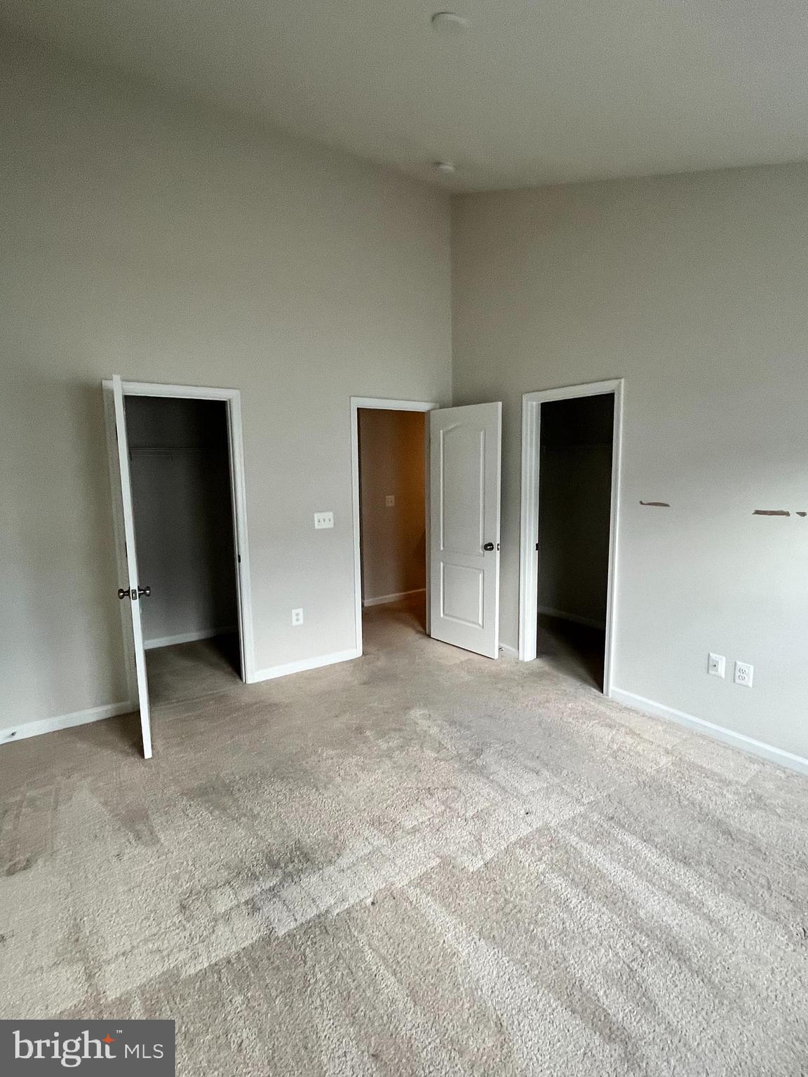 REGENCY CROSSING - Residential