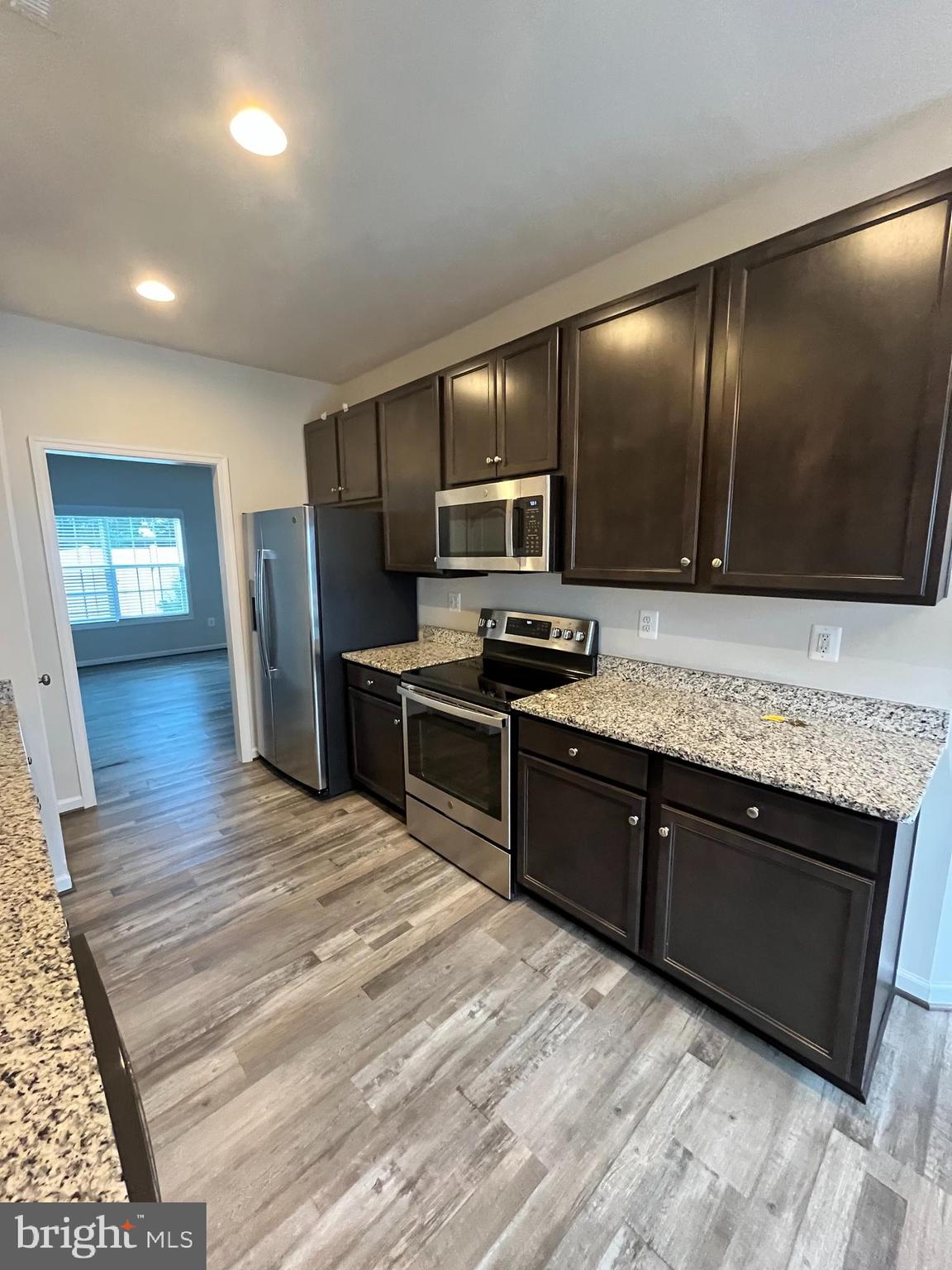 REGENCY CROSSING - Residential