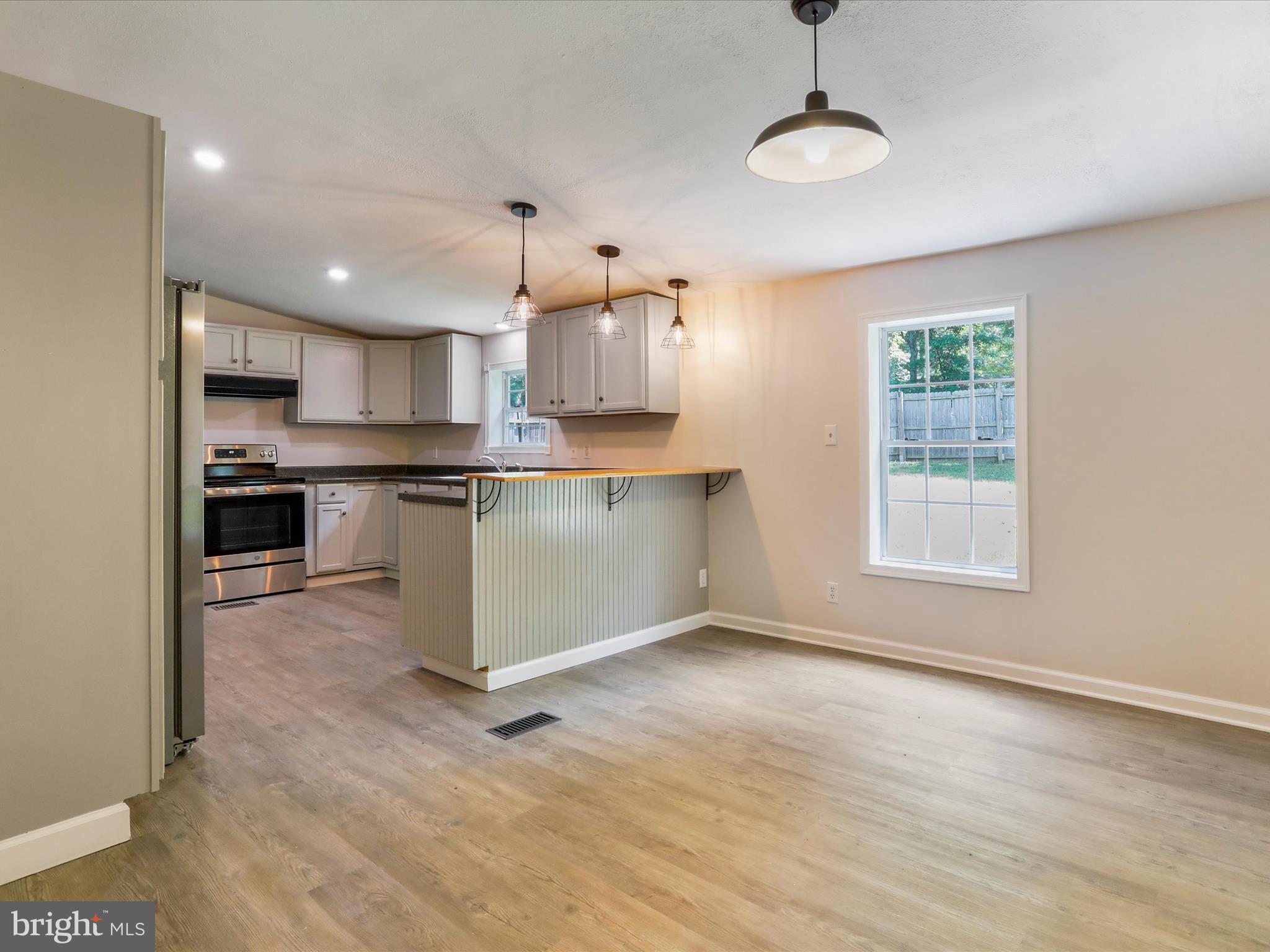 OAKRIDGE WEST - Residential