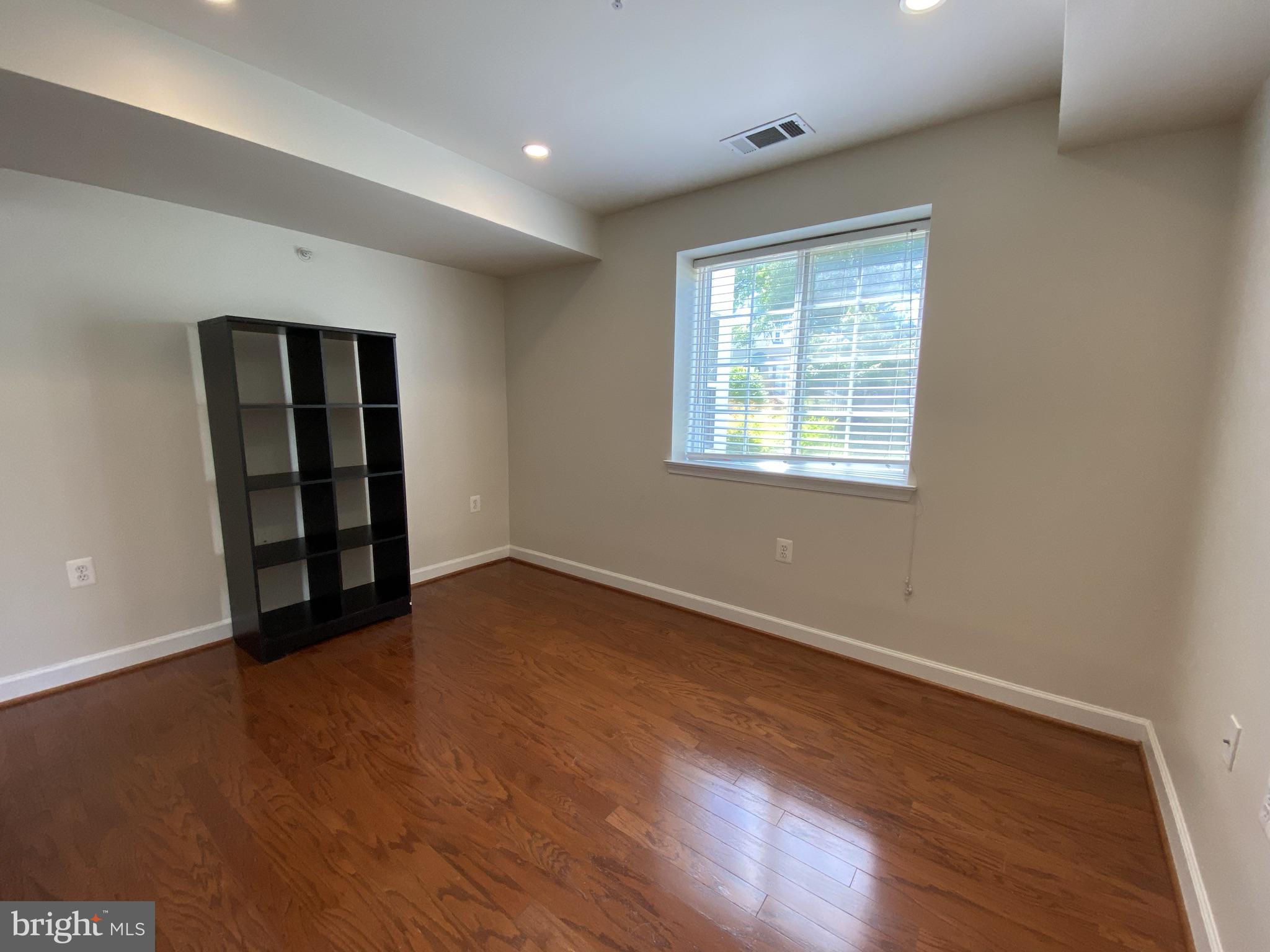 WEST VILLAGE OF SHIRLINGTON - Residential Lease