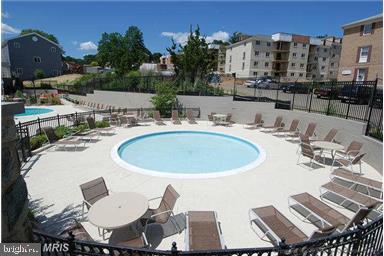 WEST VILLAGE OF SHIRLINGTON - Residential Lease