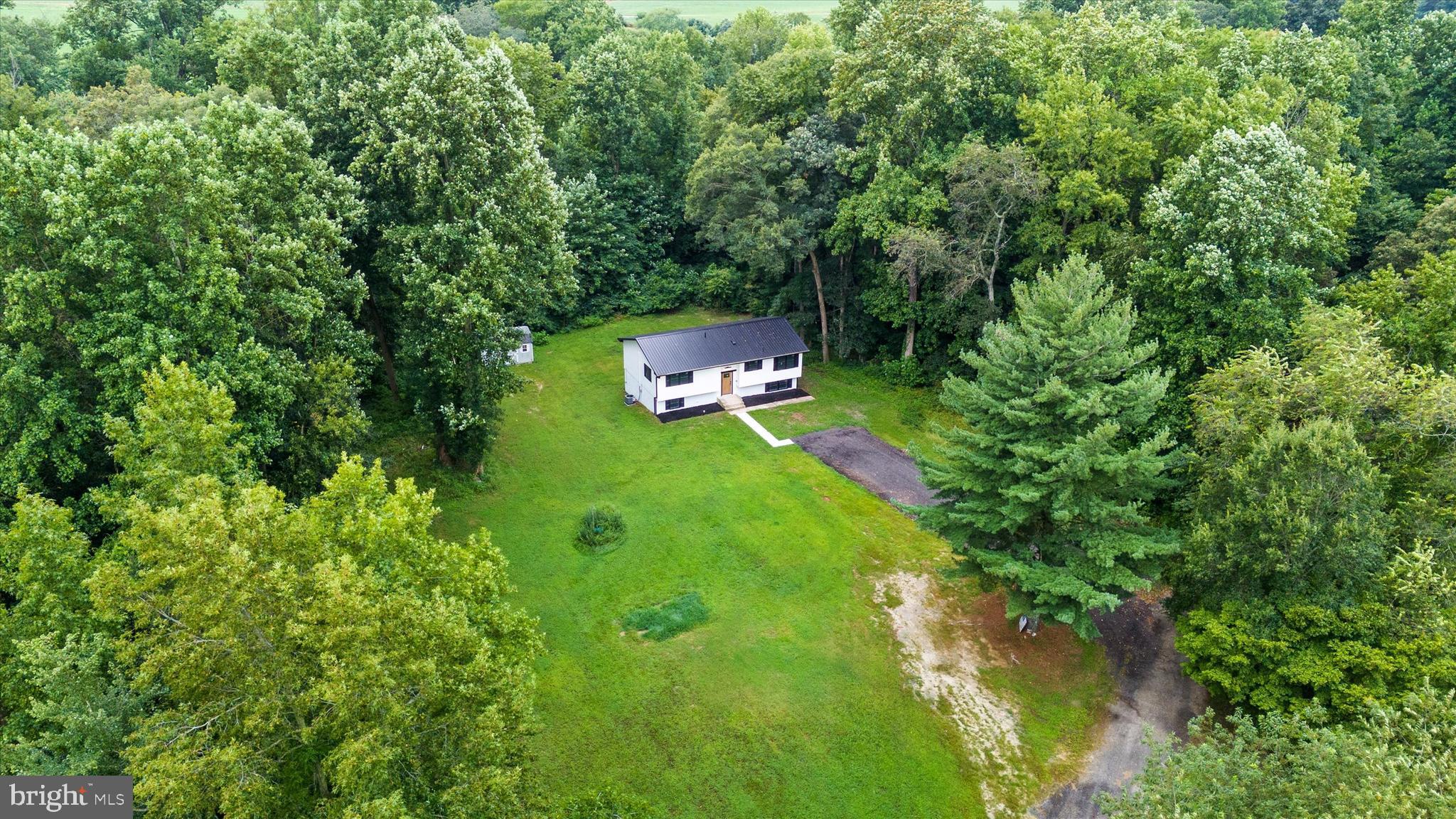834 WILLOW GROVE ROAD