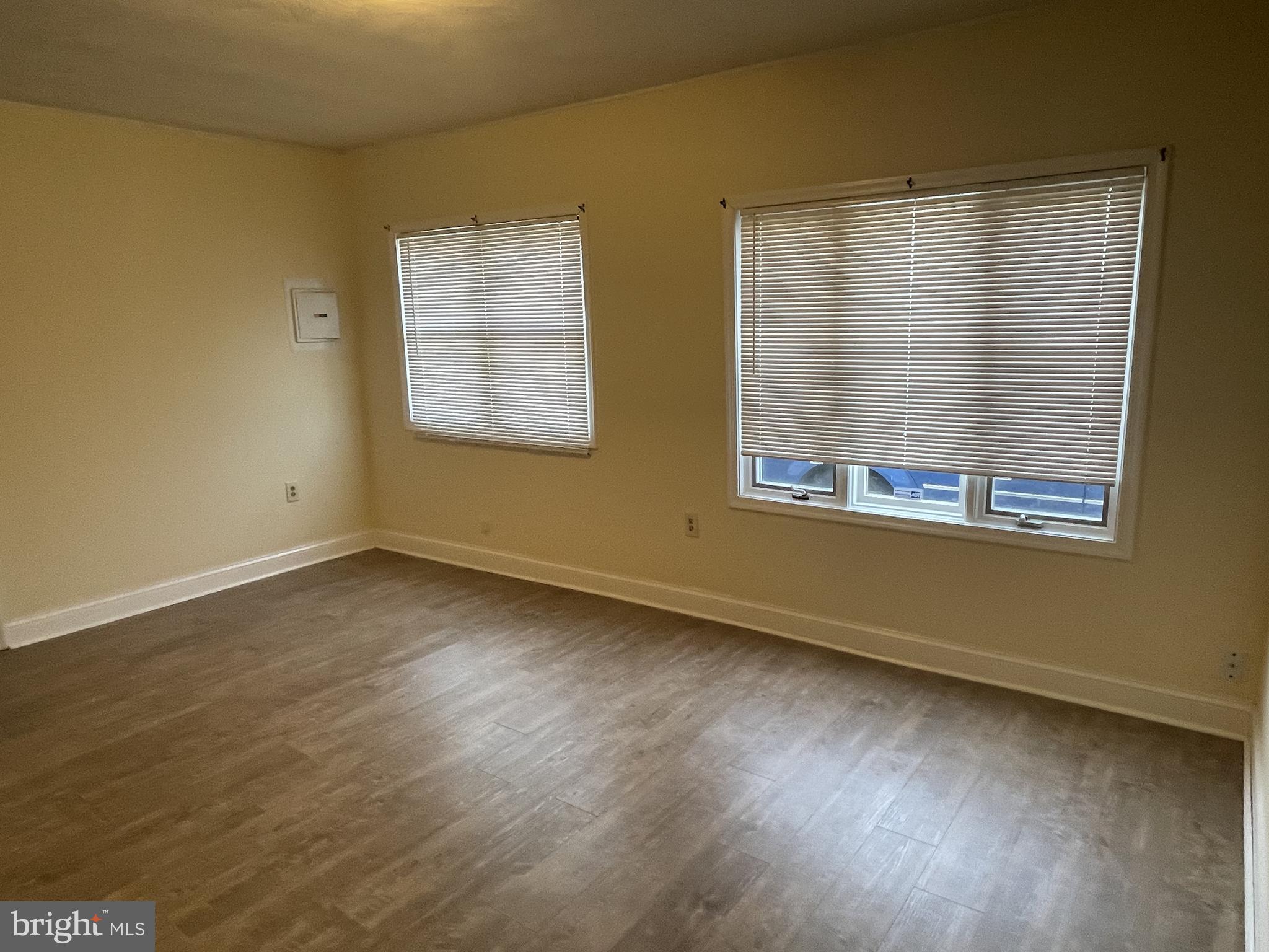 CHARLES TOWN - Residential Lease