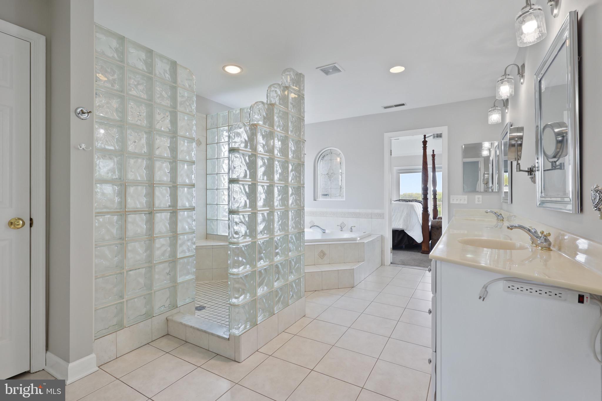 GRAYSTONE FARMS ESTATES - Residential