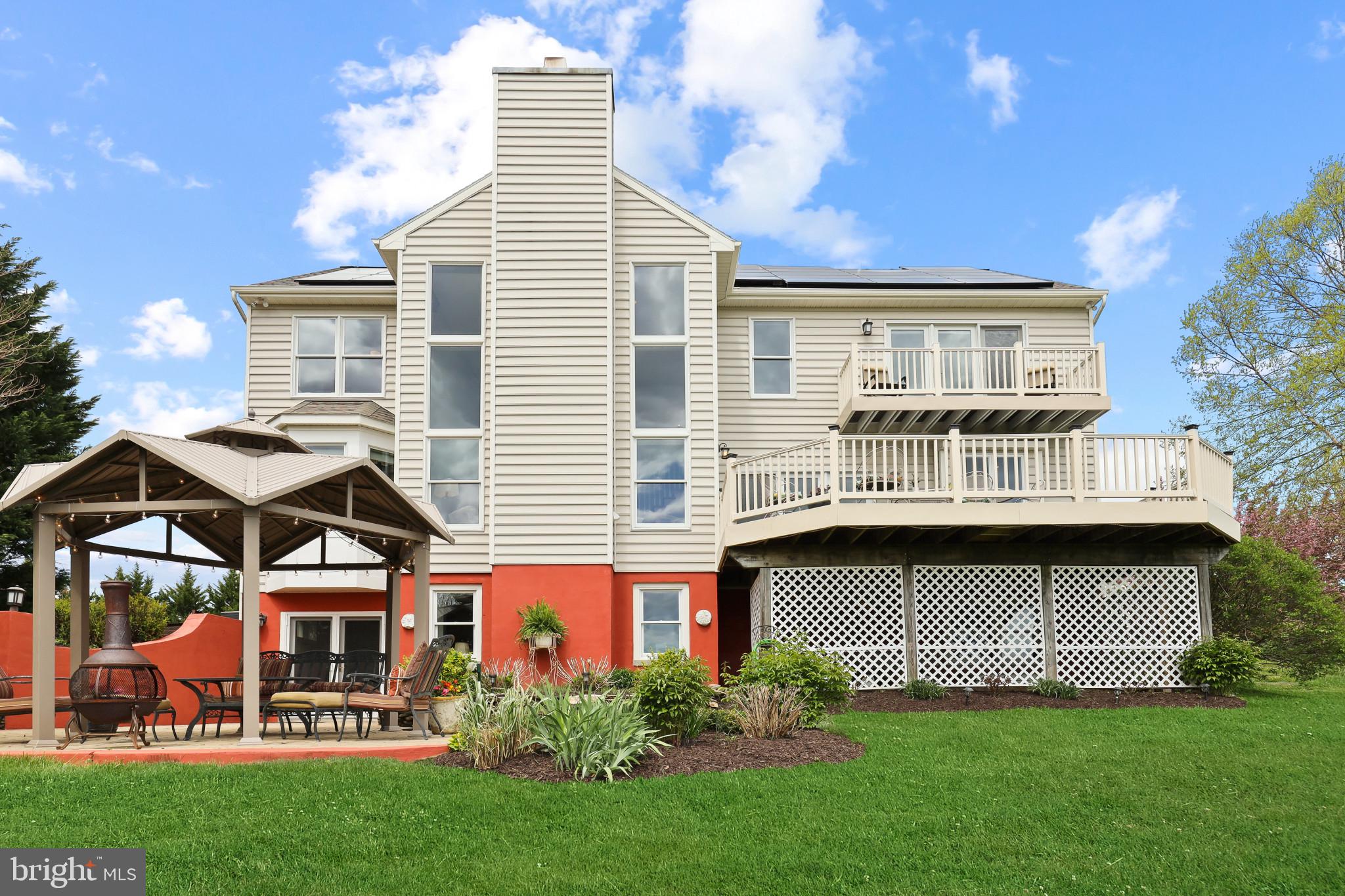 GRAYSTONE FARMS ESTATES - Residential