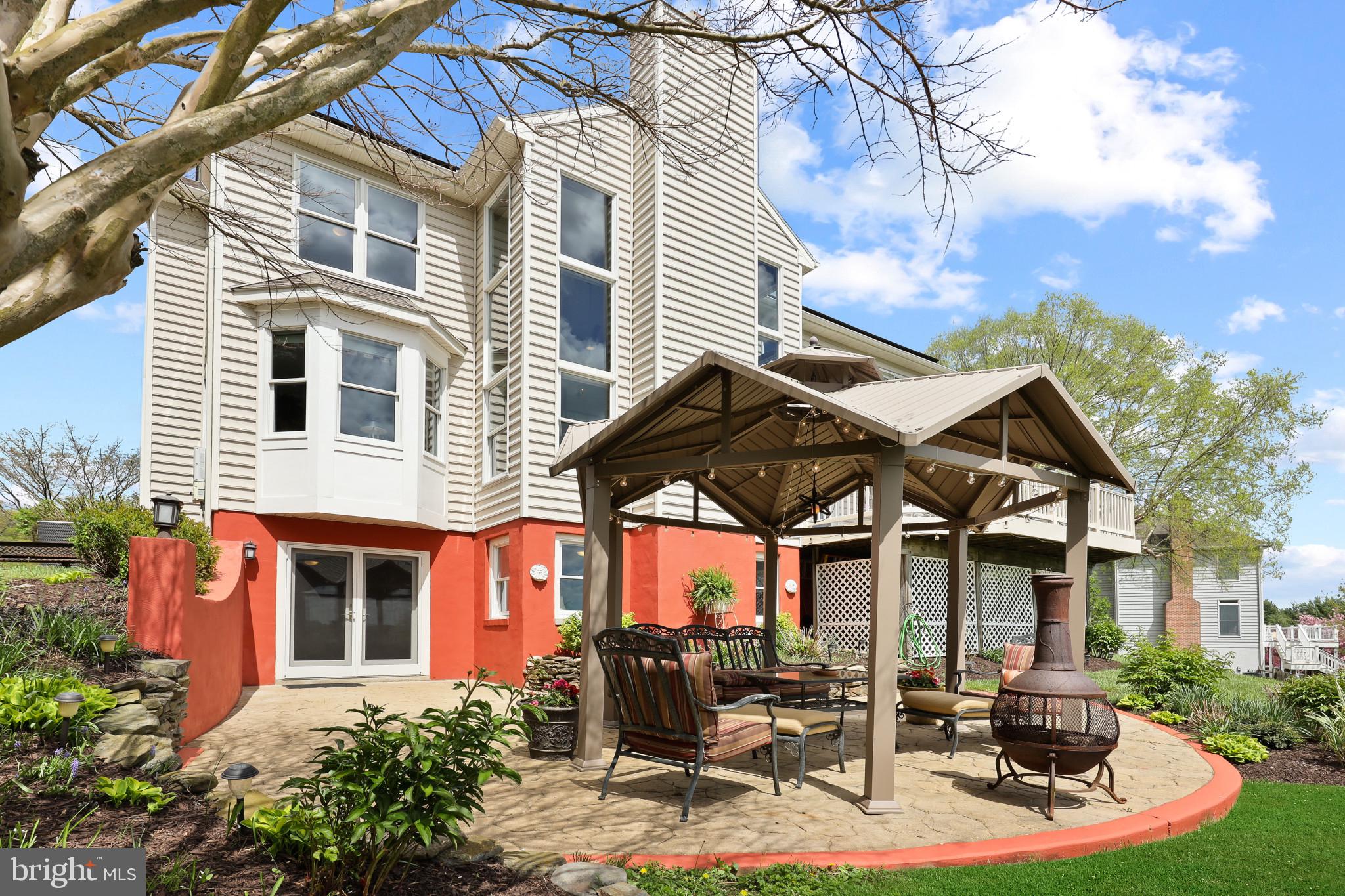 GRAYSTONE FARMS ESTATES - Residential