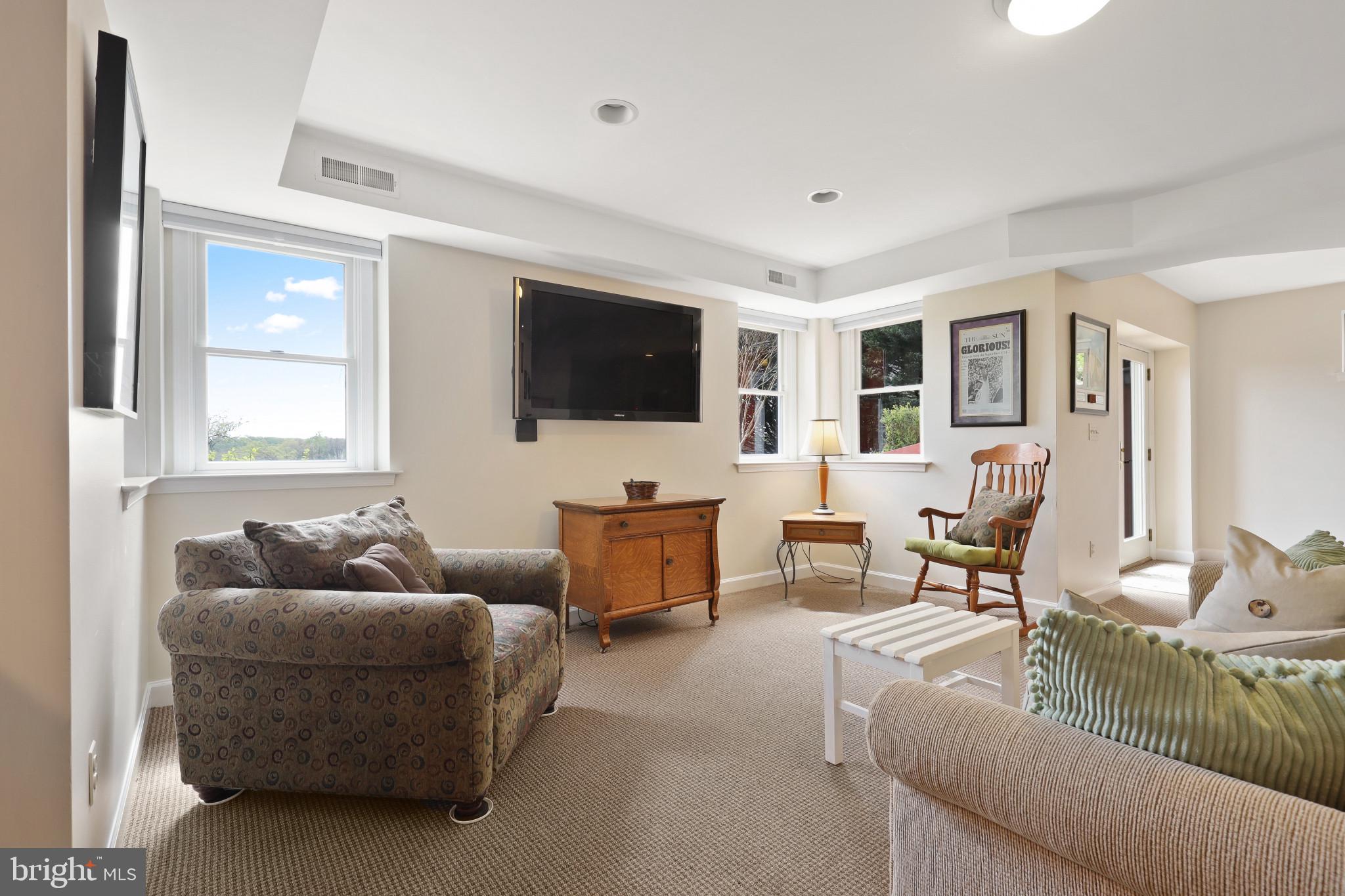 GRAYSTONE FARMS ESTATES - Residential