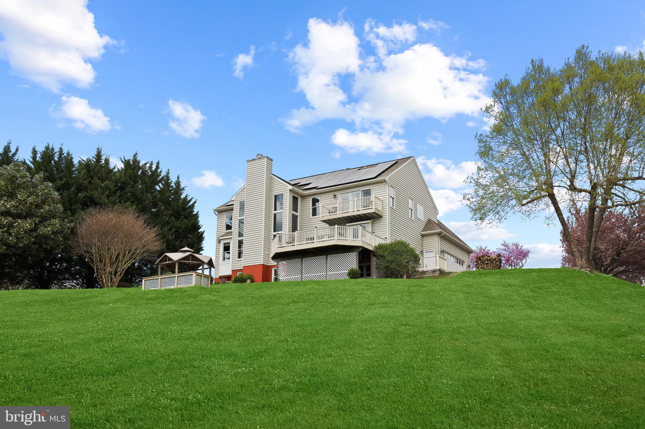 GRAYSTONE FARMS ESTATES - Residential