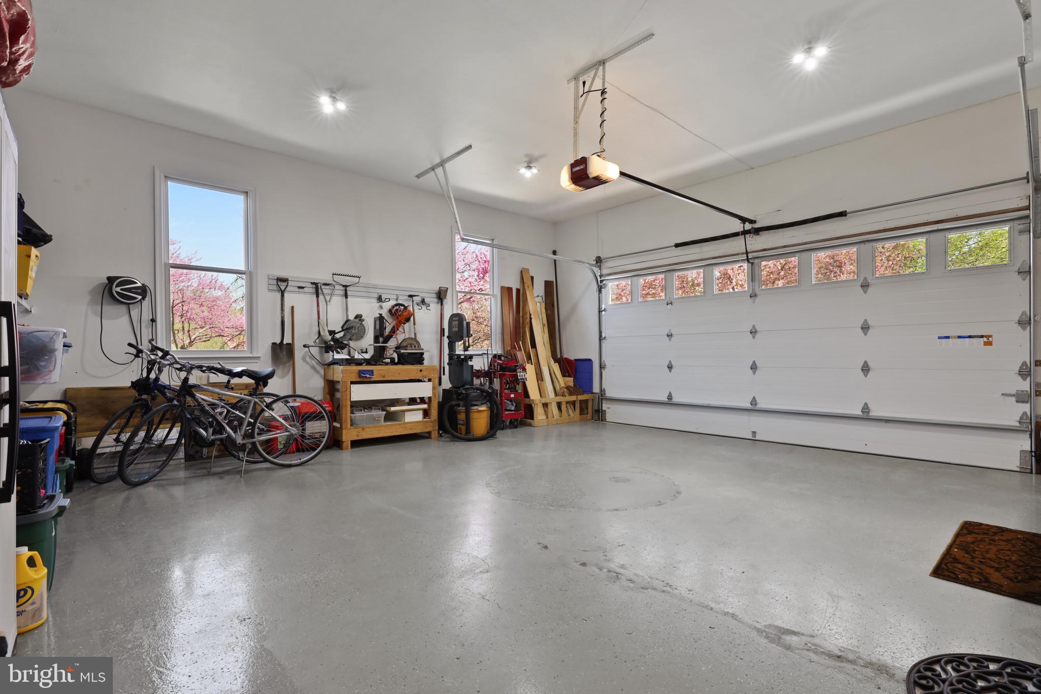 GRAYSTONE FARMS ESTATES - Residential