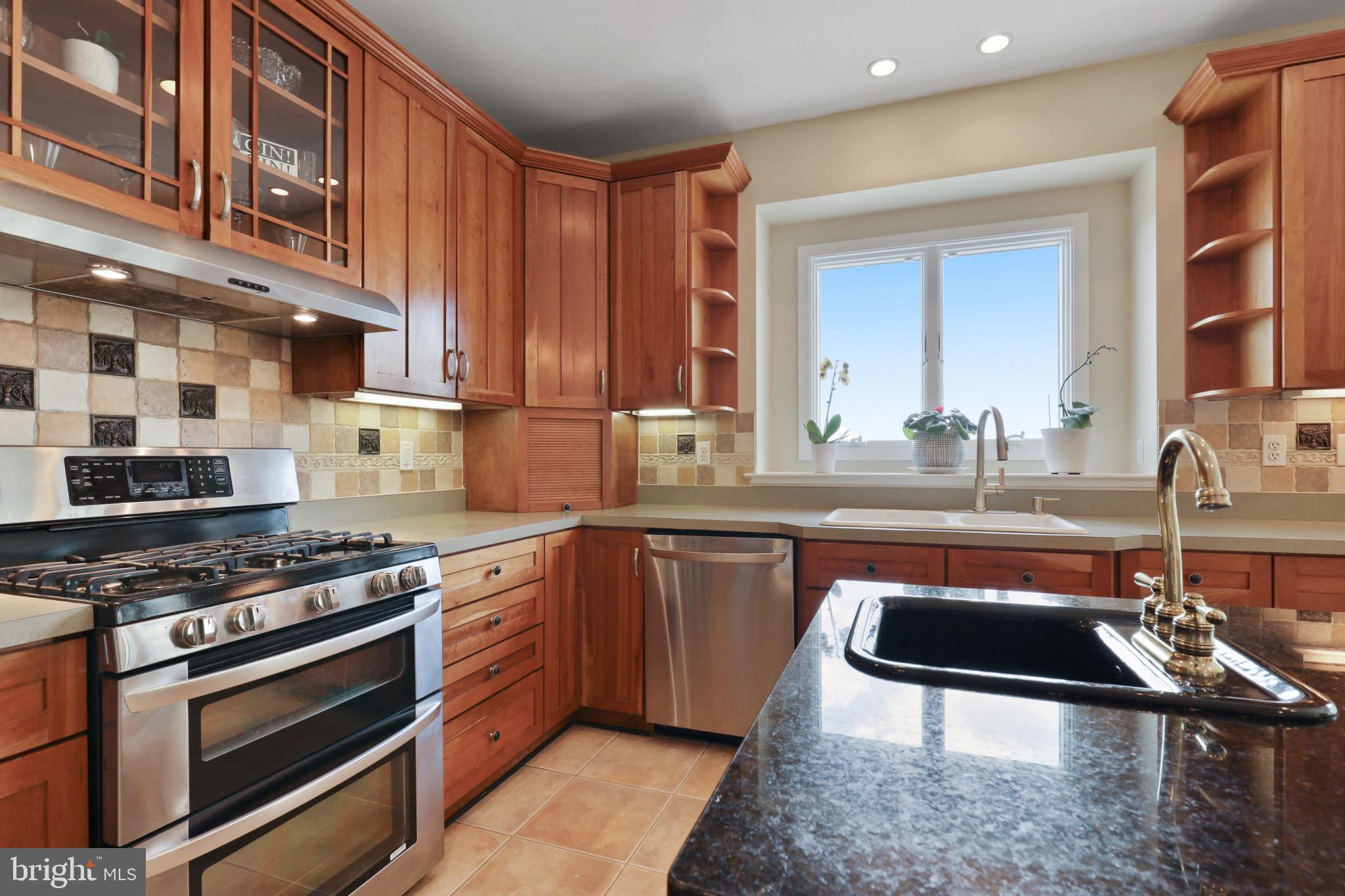 GRAYSTONE FARMS ESTATES - Residential