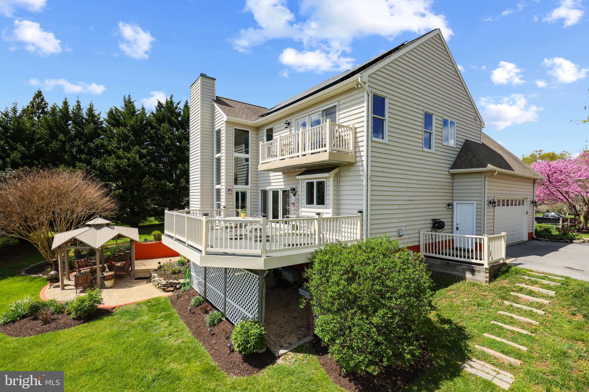 GRAYSTONE FARMS ESTATES - Residential