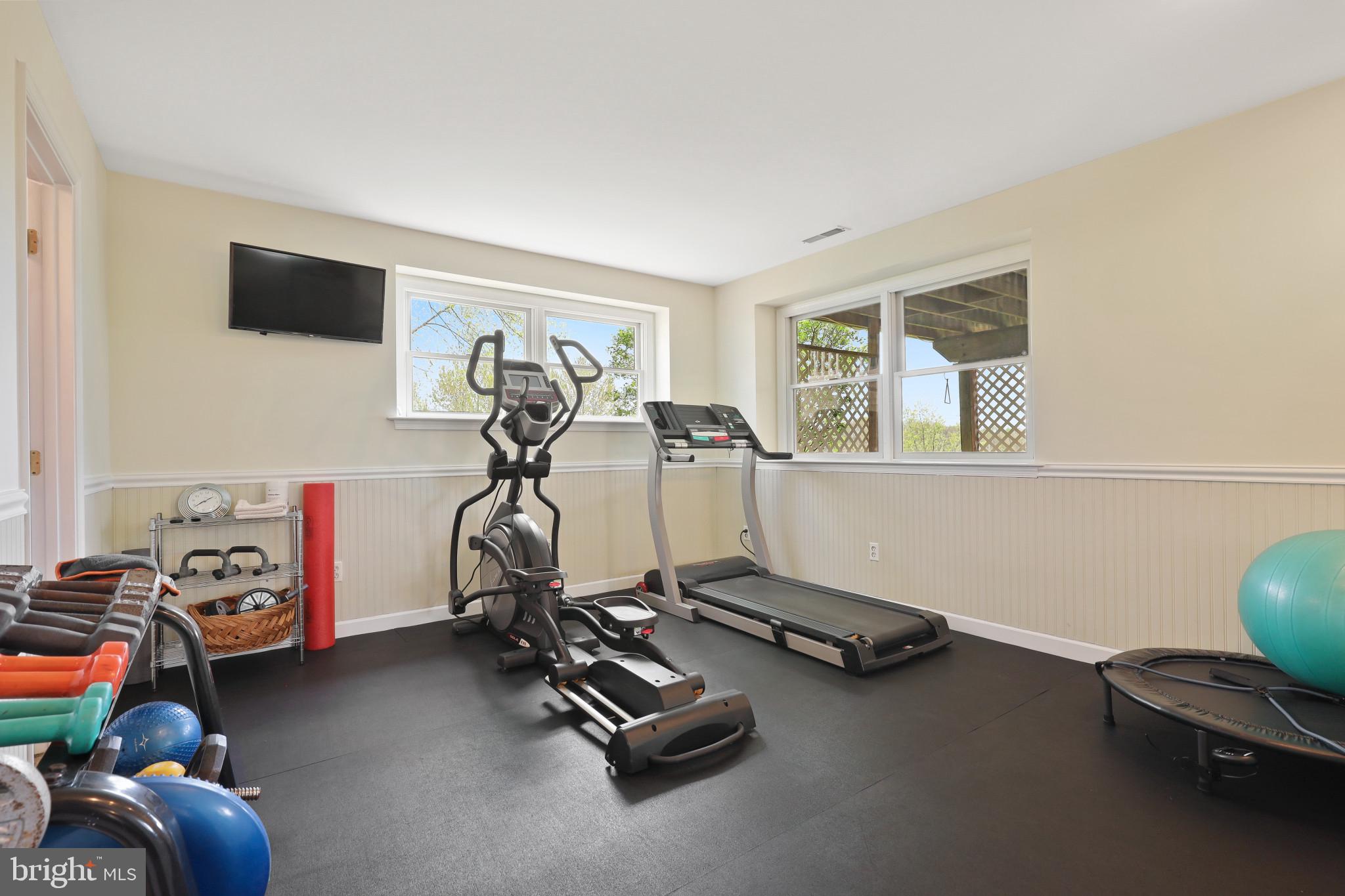 GRAYSTONE FARMS ESTATES - Residential