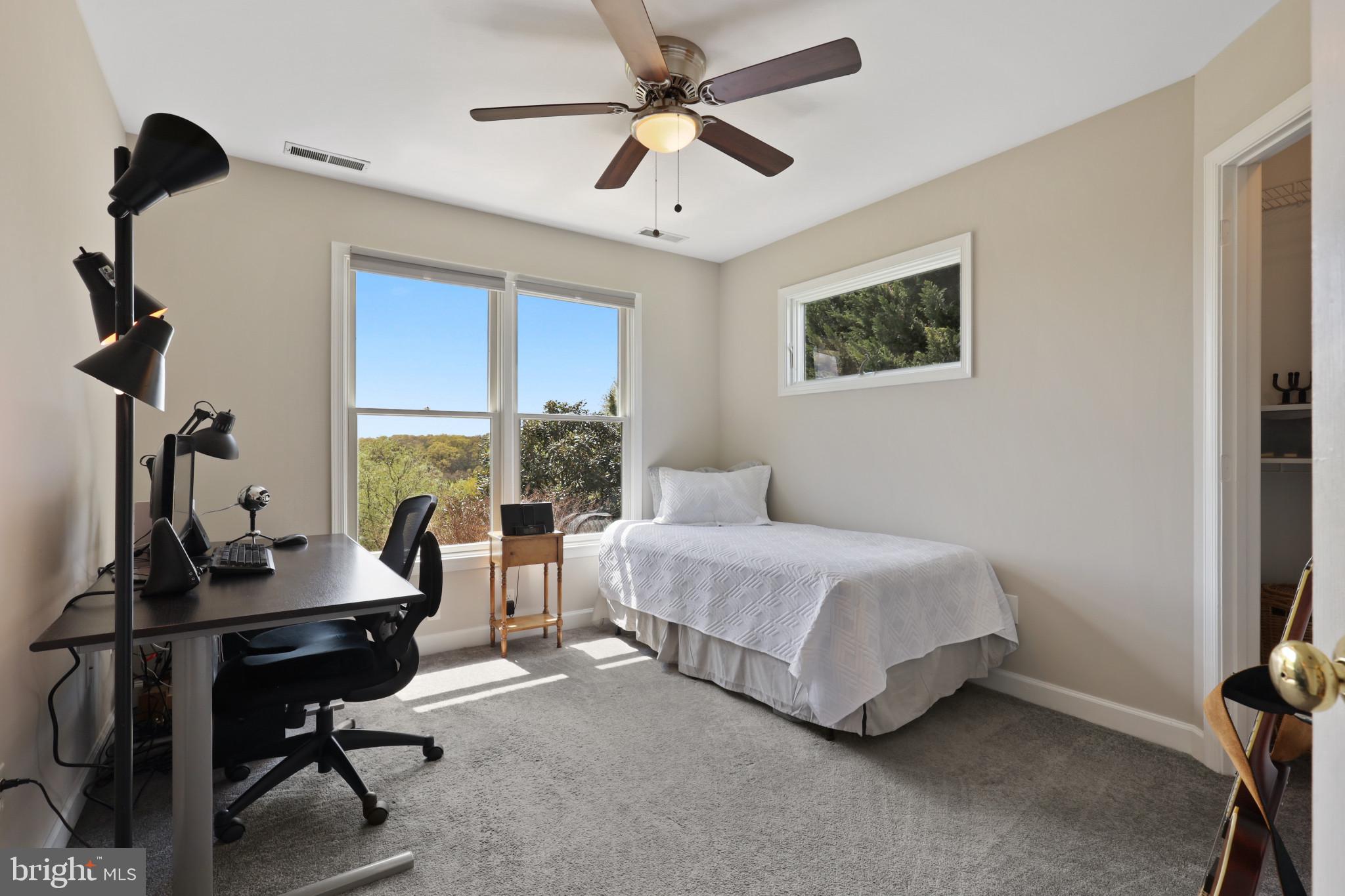 GRAYSTONE FARMS ESTATES - Residential