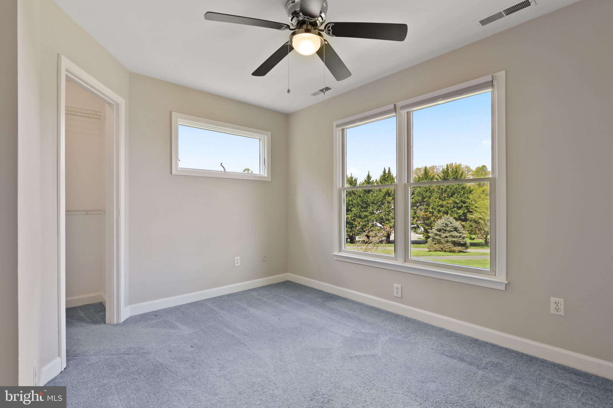 GRAYSTONE FARMS ESTATES - Residential