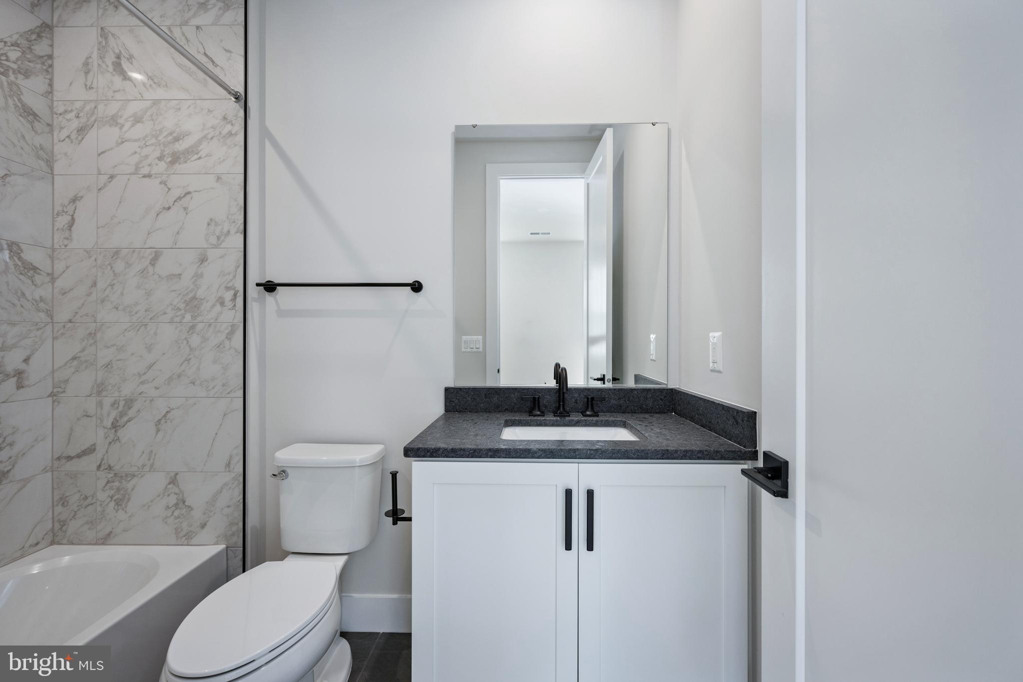 THE GROVE AT DOMINION HILLS - Residential