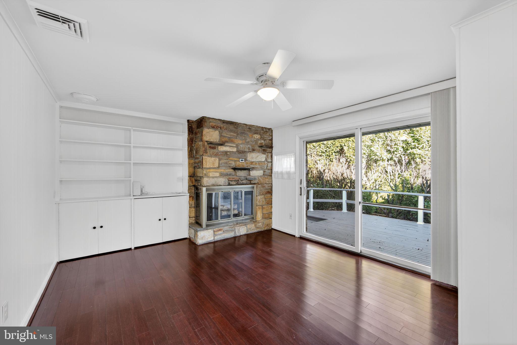 SAINT JOHN CIR - Residential