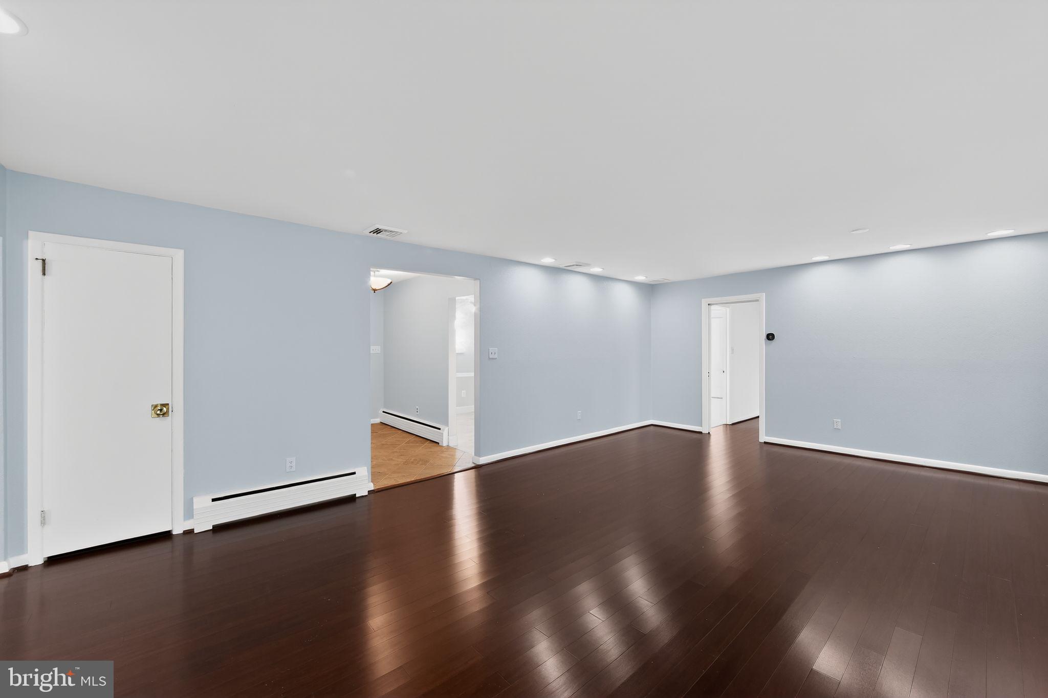 SAINT JOHN CIR - Residential