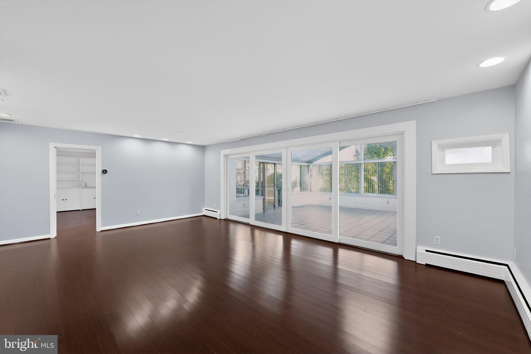 SAINT JOHN CIR - Residential