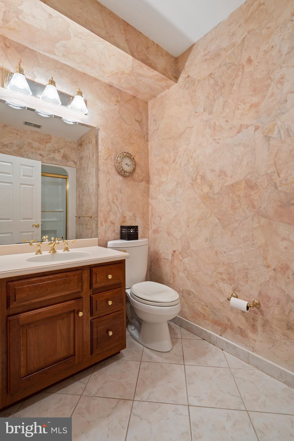 DEER POINTE - Residential