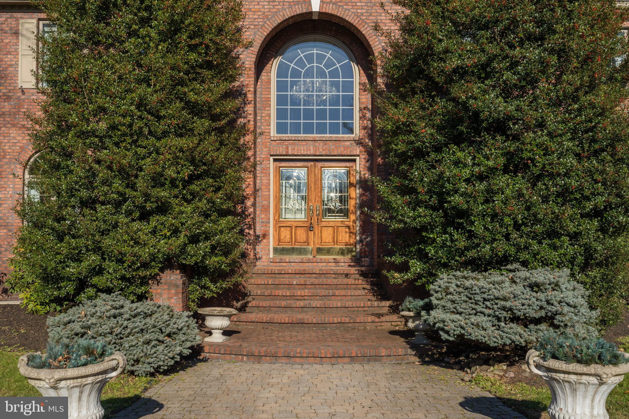 DEER POINTE - Residential