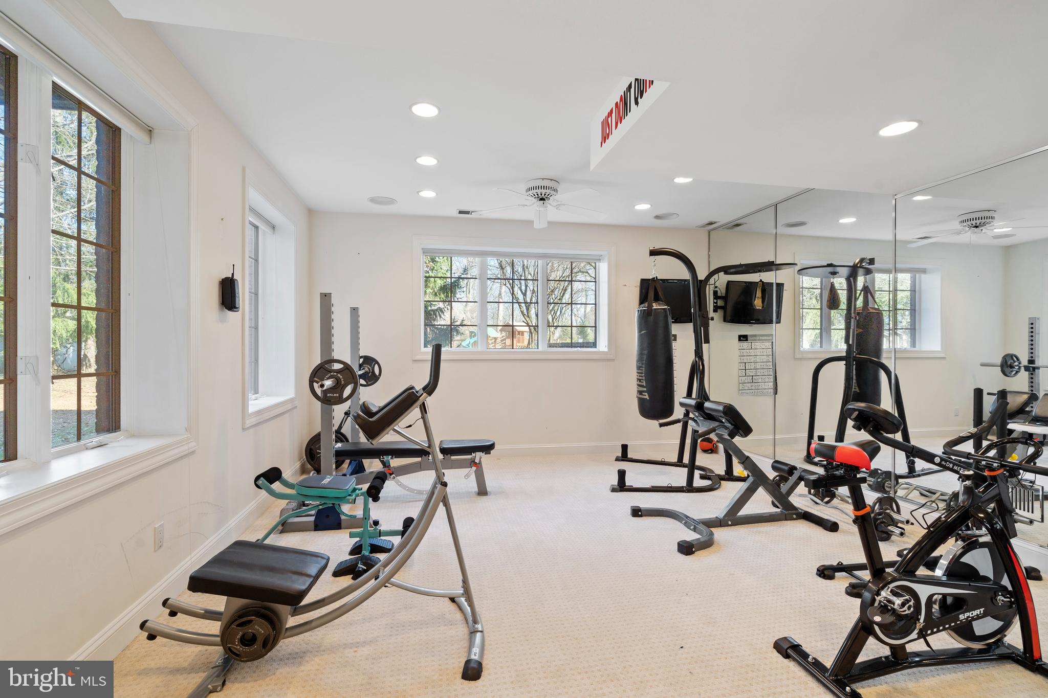 DEER POINTE - Residential