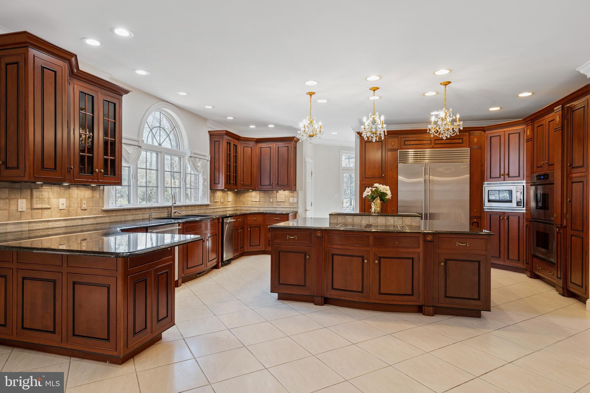 DEER POINTE - Residential