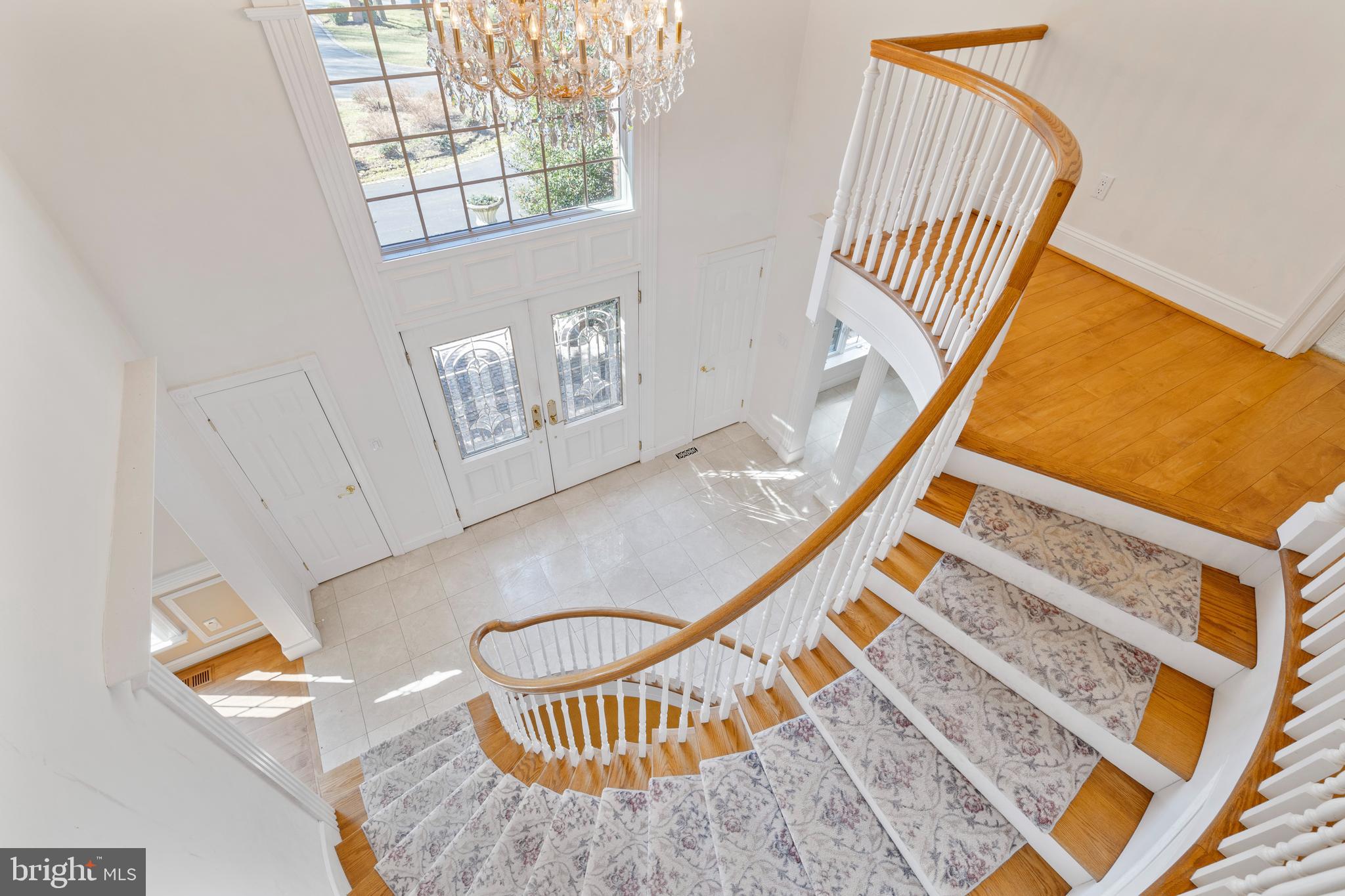 DEER POINTE - Residential