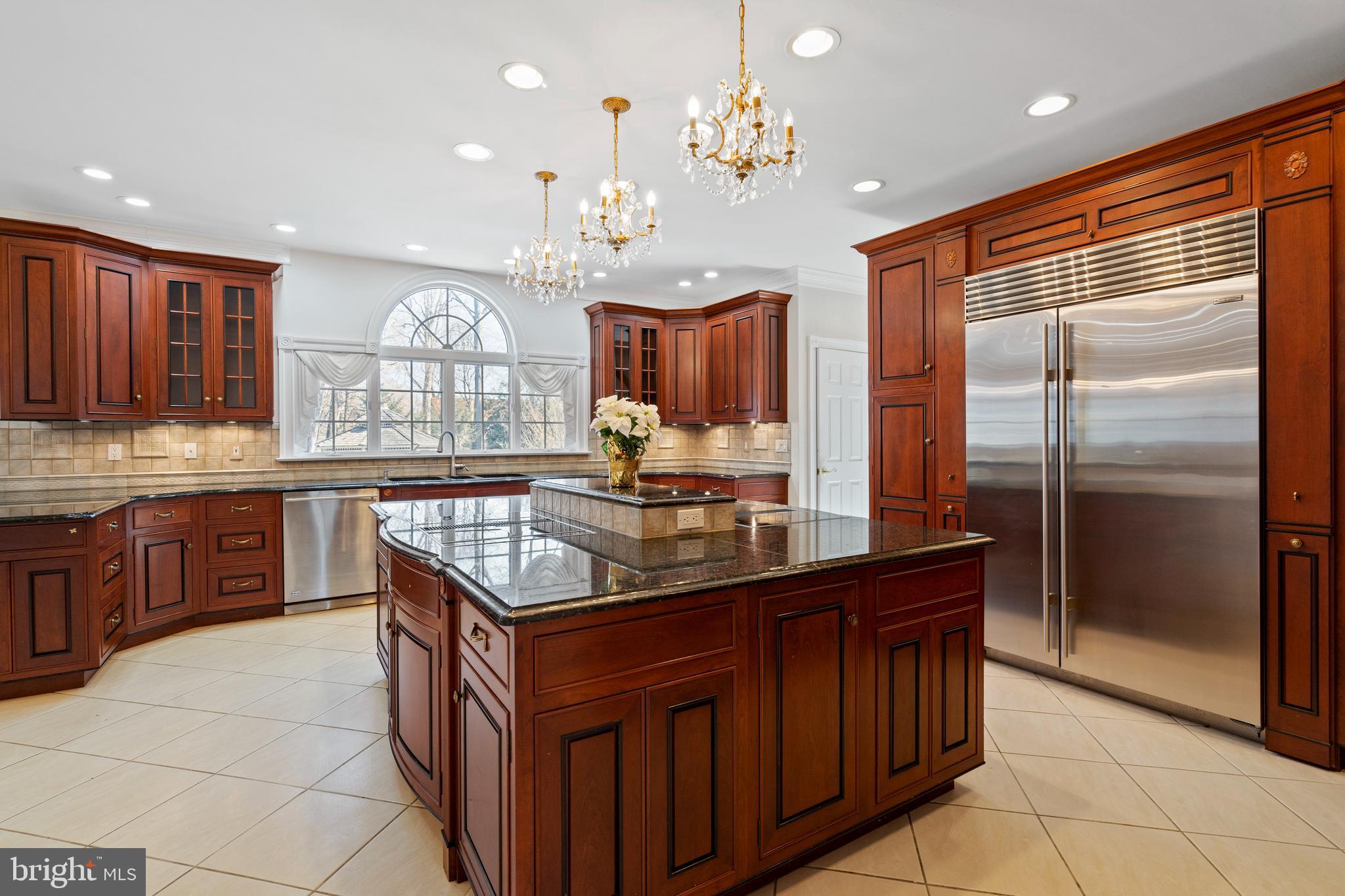 DEER POINTE - Residential