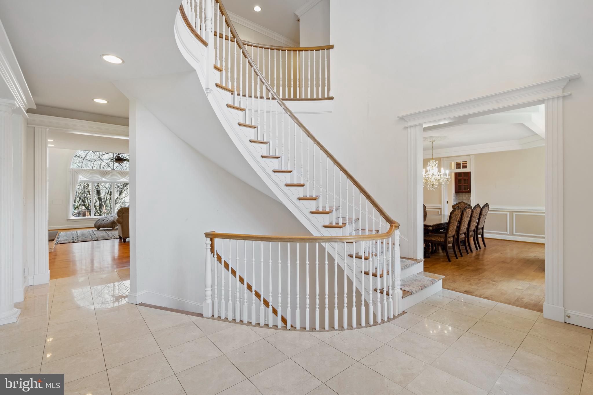 DEER POINTE - Residential