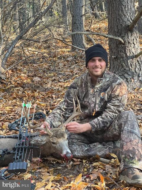 BLUFFS ON THE POTOMAC - Land