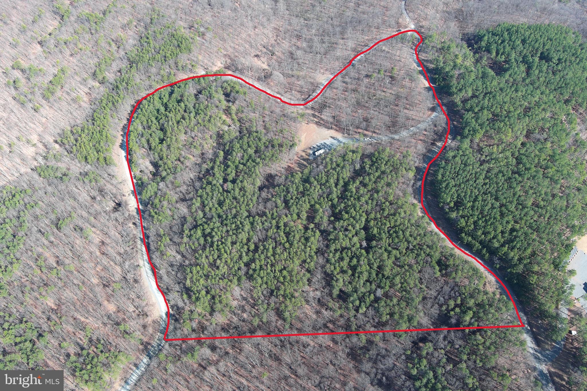 BLUFFS ON THE POTOMAC - Land