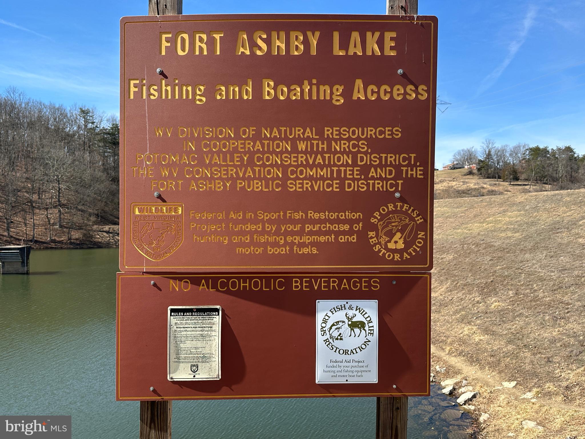 BLUFFS ON THE POTOMAC - Land