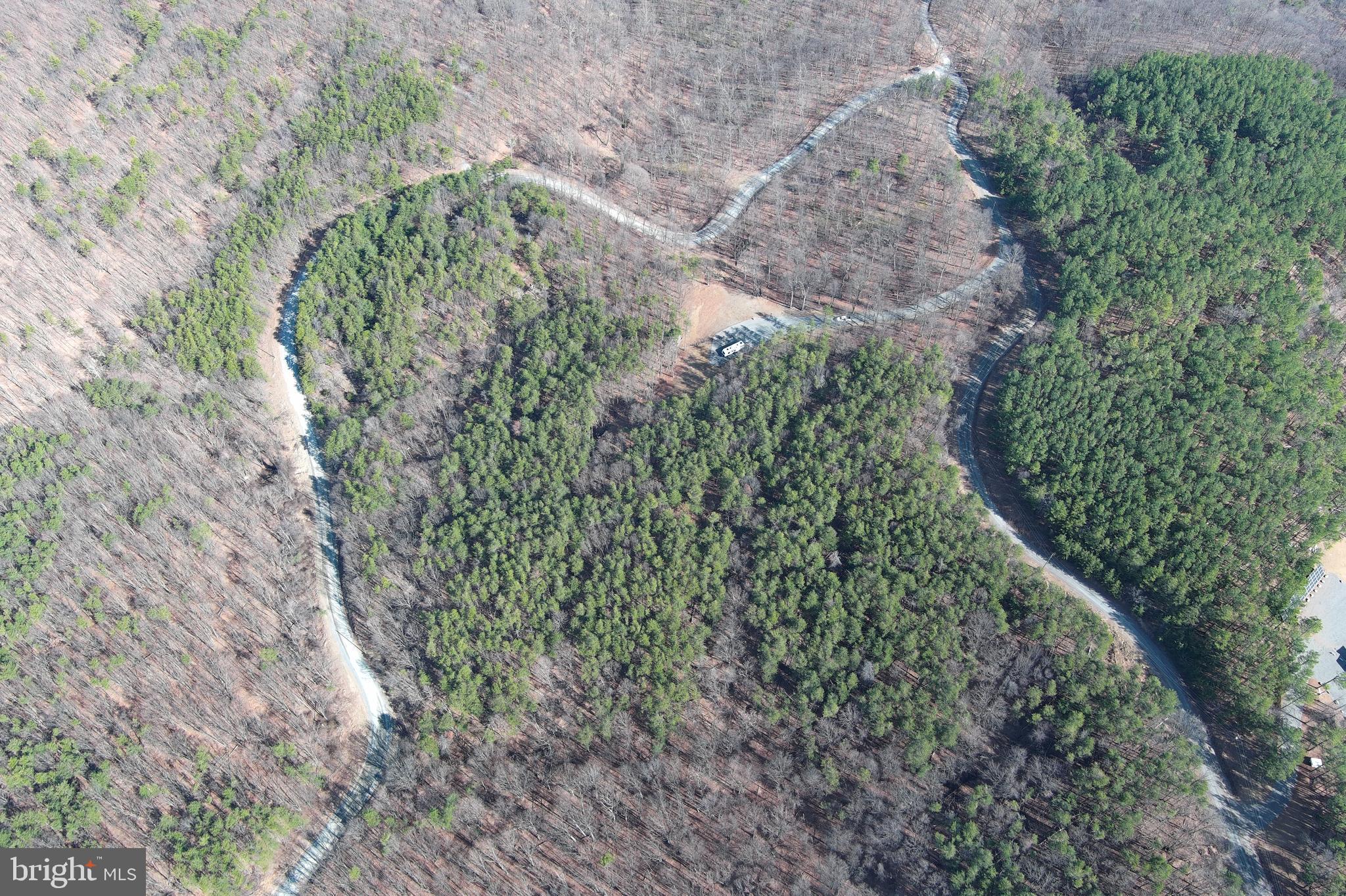 BLUFFS ON THE POTOMAC - Land