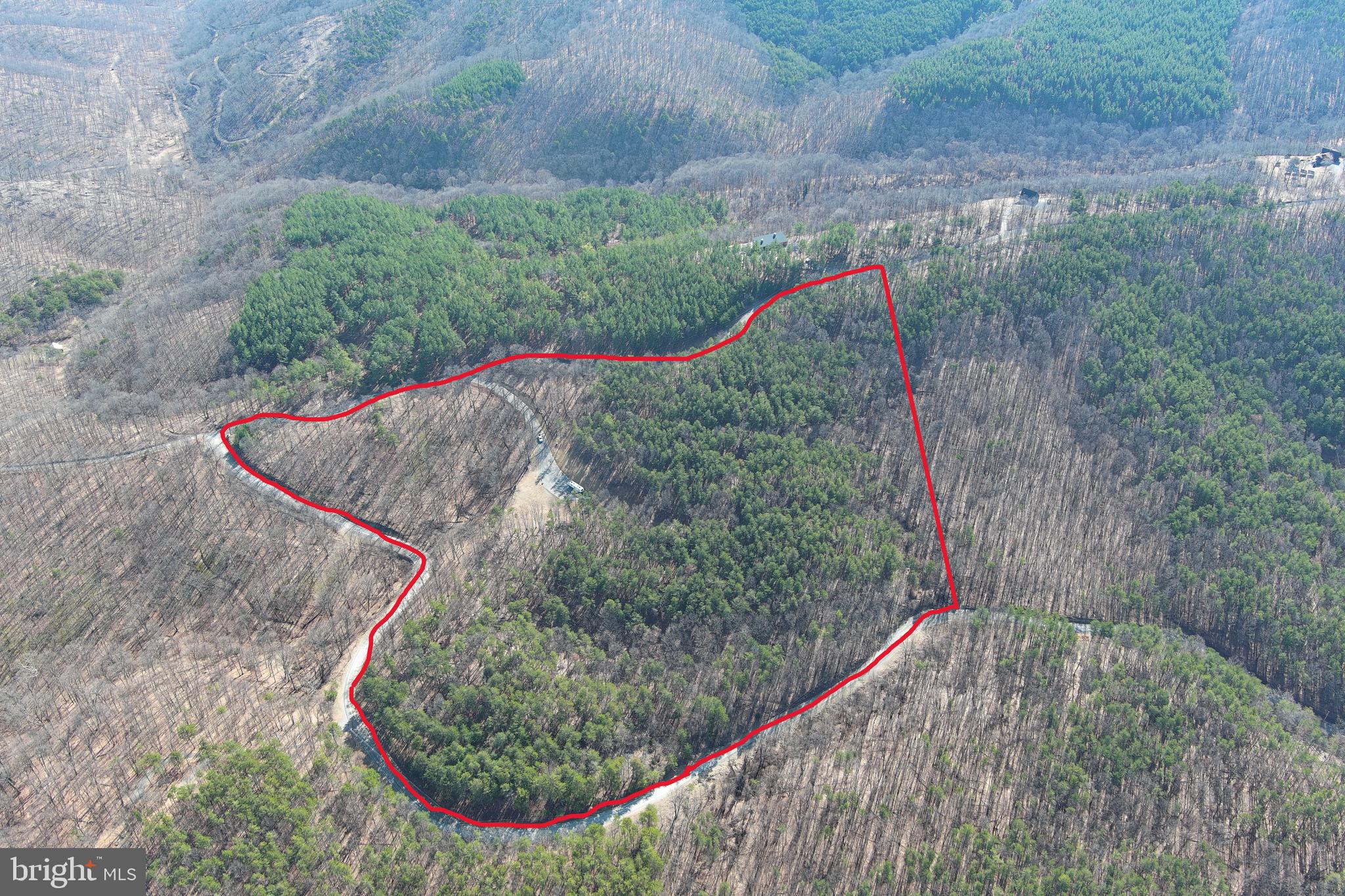 BLUFFS ON THE POTOMAC - Land