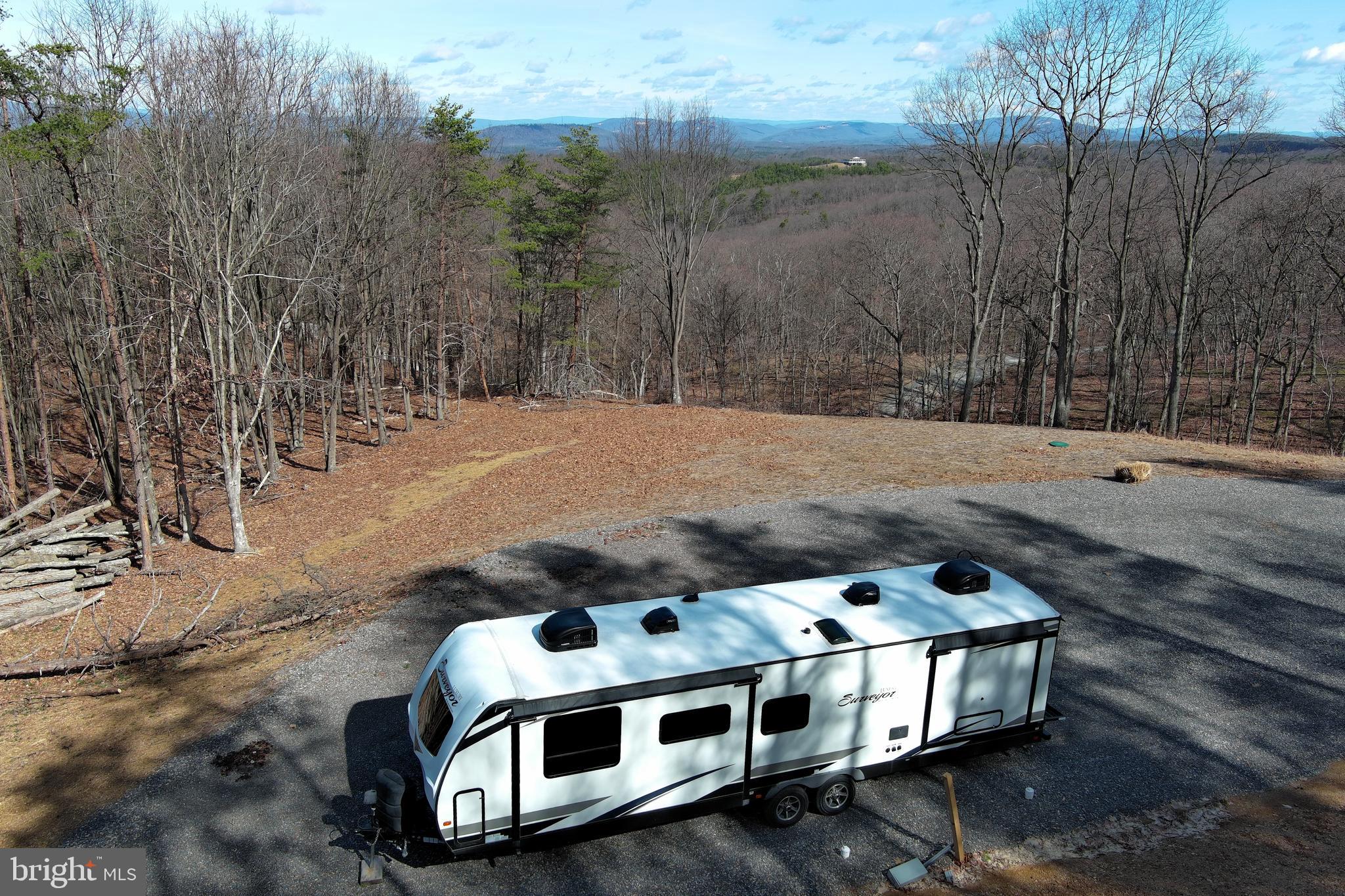 BLUFFS ON THE POTOMAC - Land