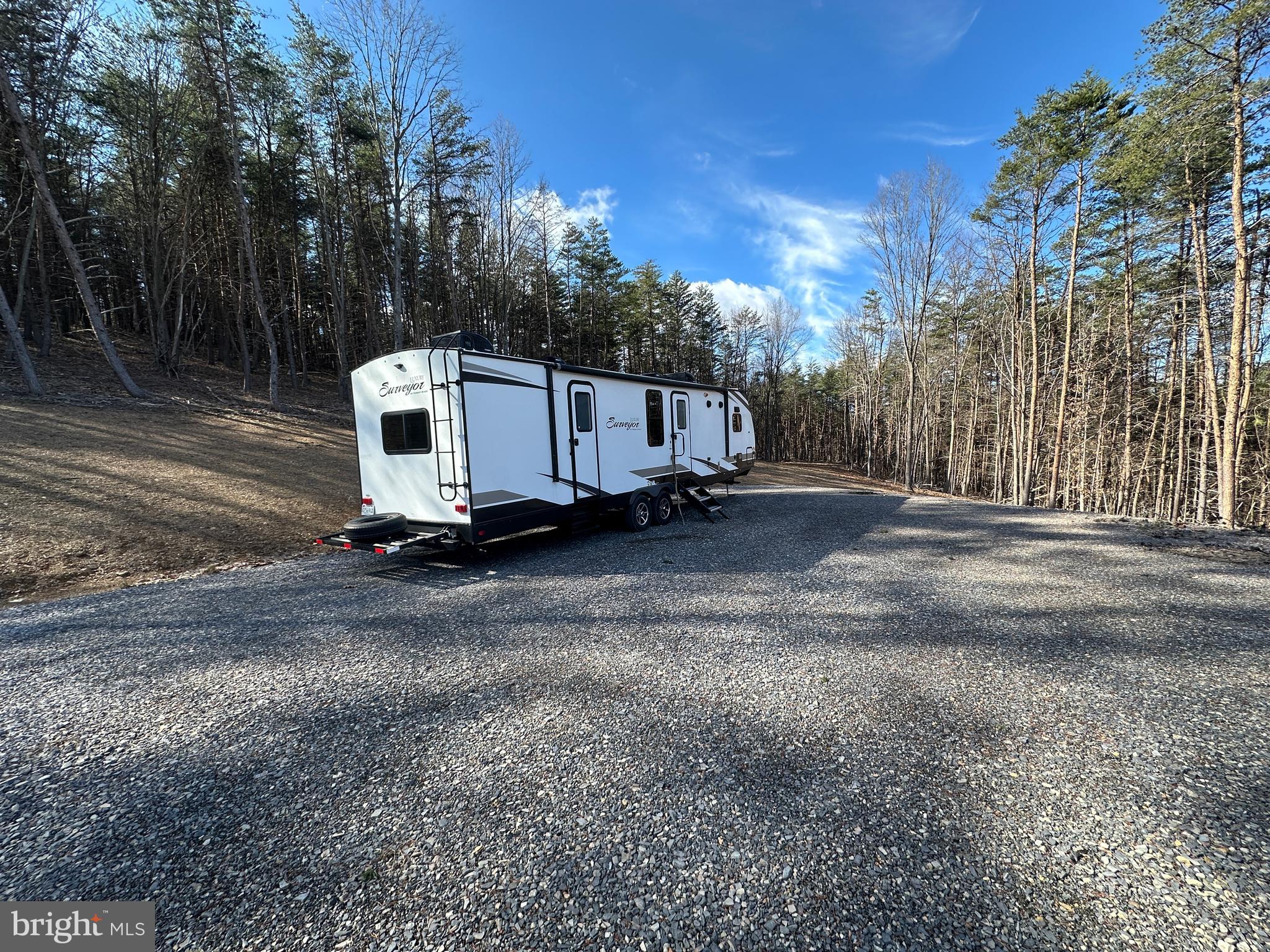 BLUFFS ON THE POTOMAC - Land