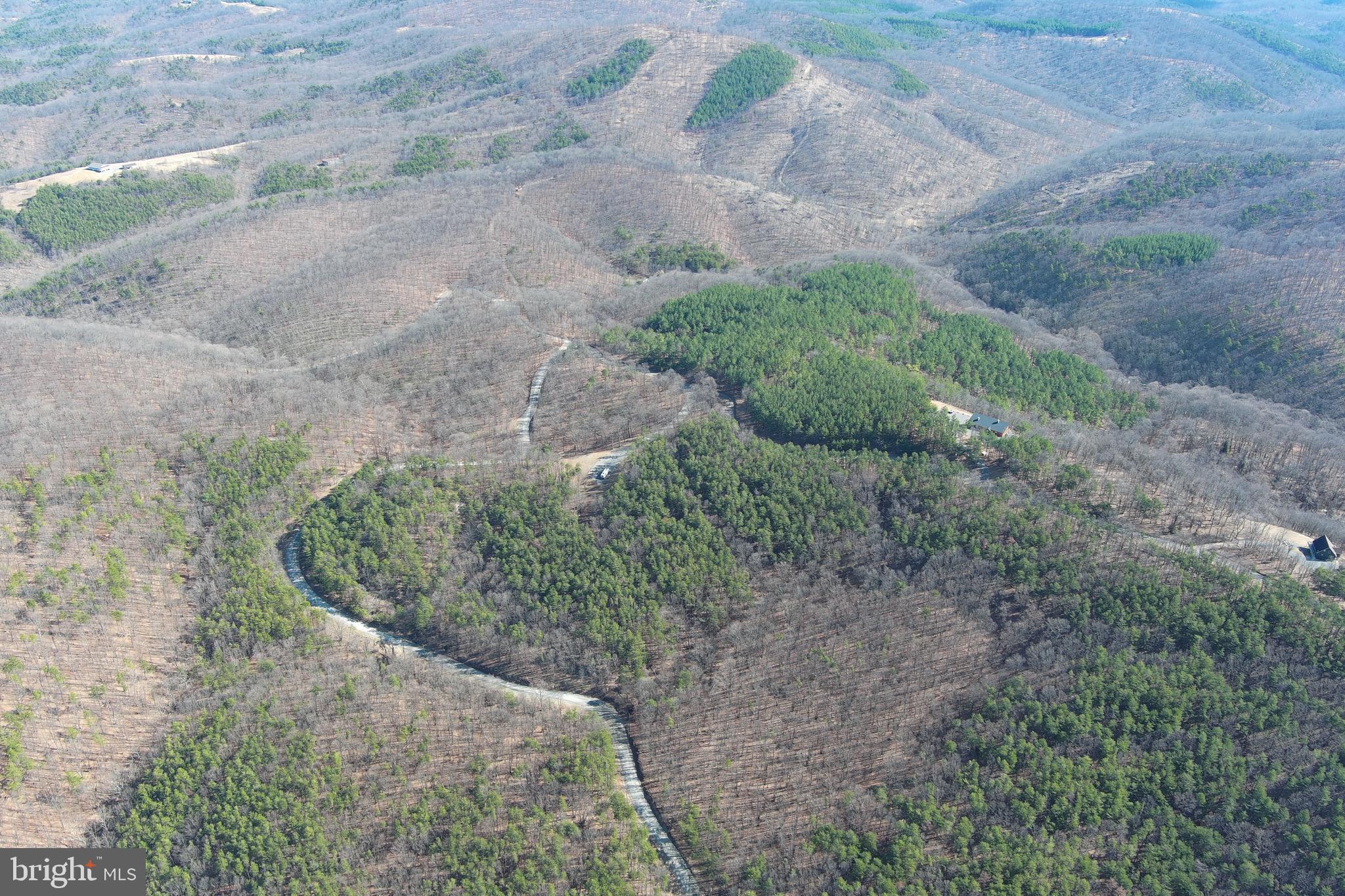 BLUFFS ON THE POTOMAC - Land