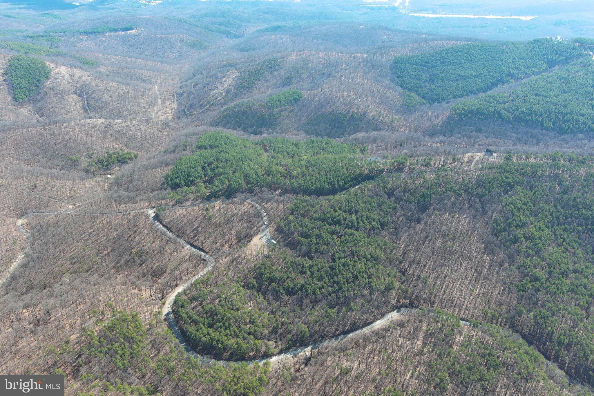 BLUFFS ON THE POTOMAC - Land