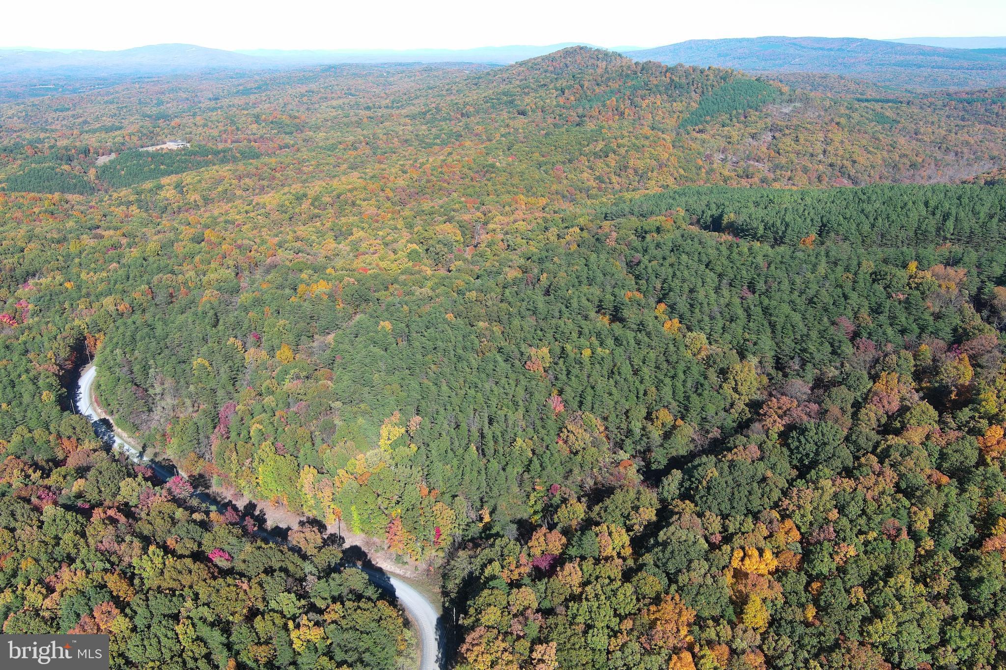 BLUFFS ON THE POTOMAC - Land
