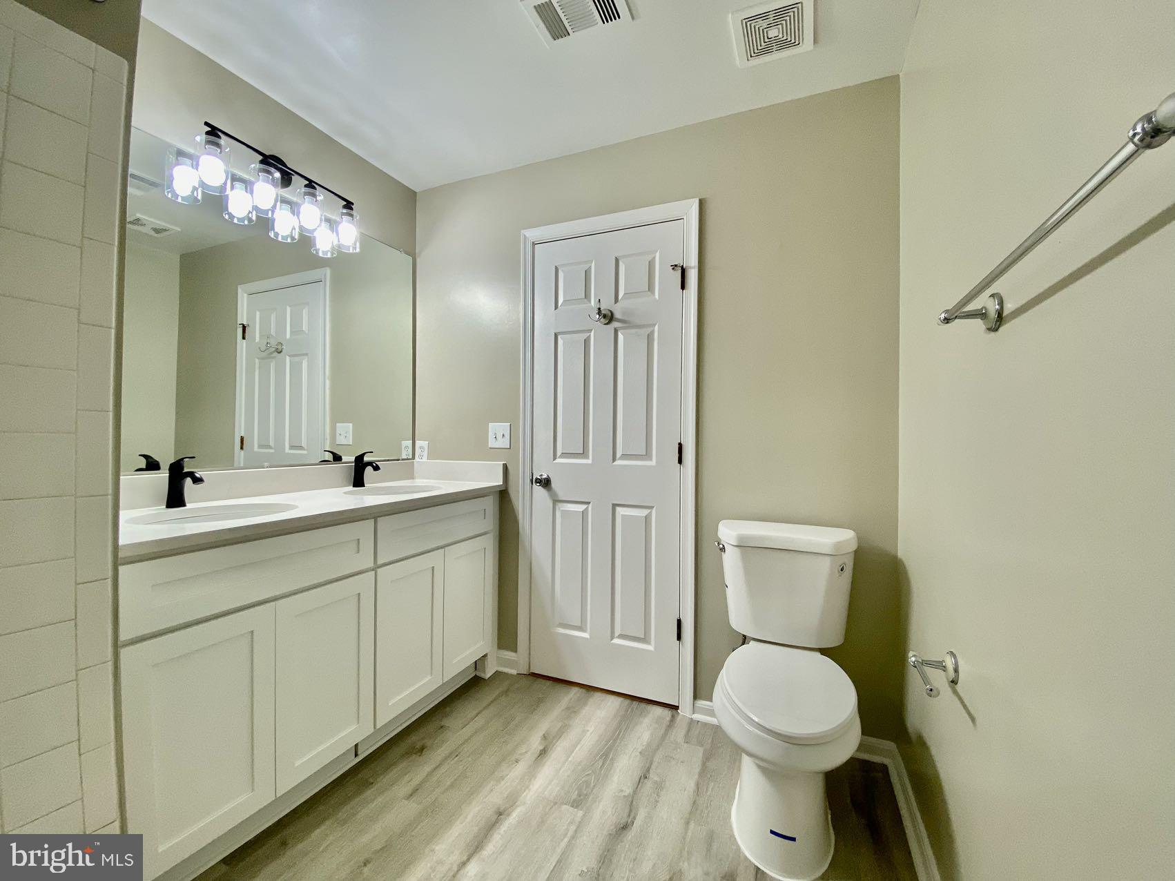 GERMANTOWN ESTATES - Residential Lease