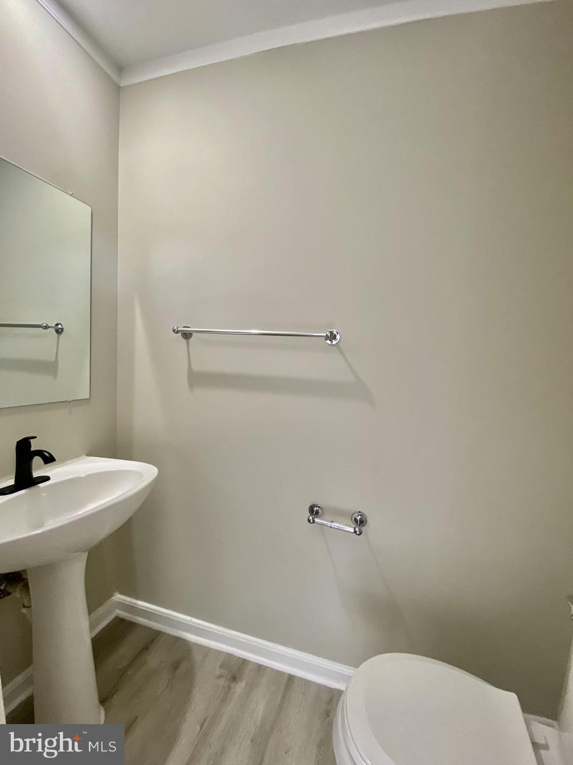 GERMANTOWN ESTATES - Residential Lease