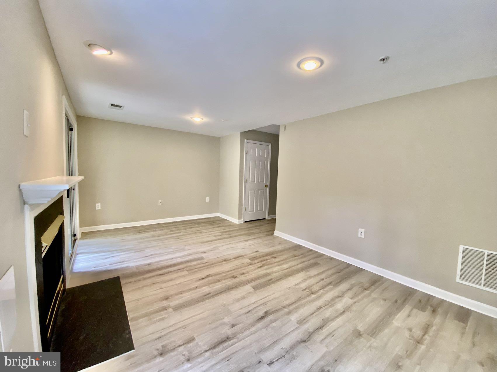 GERMANTOWN ESTATES - Residential Lease