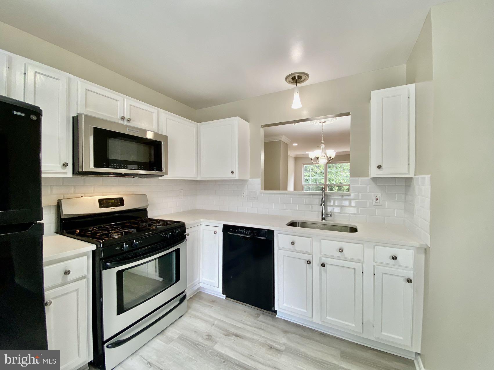 GERMANTOWN ESTATES - Residential Lease