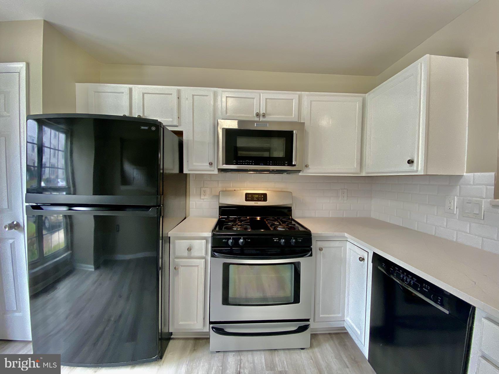 GERMANTOWN ESTATES - Residential Lease