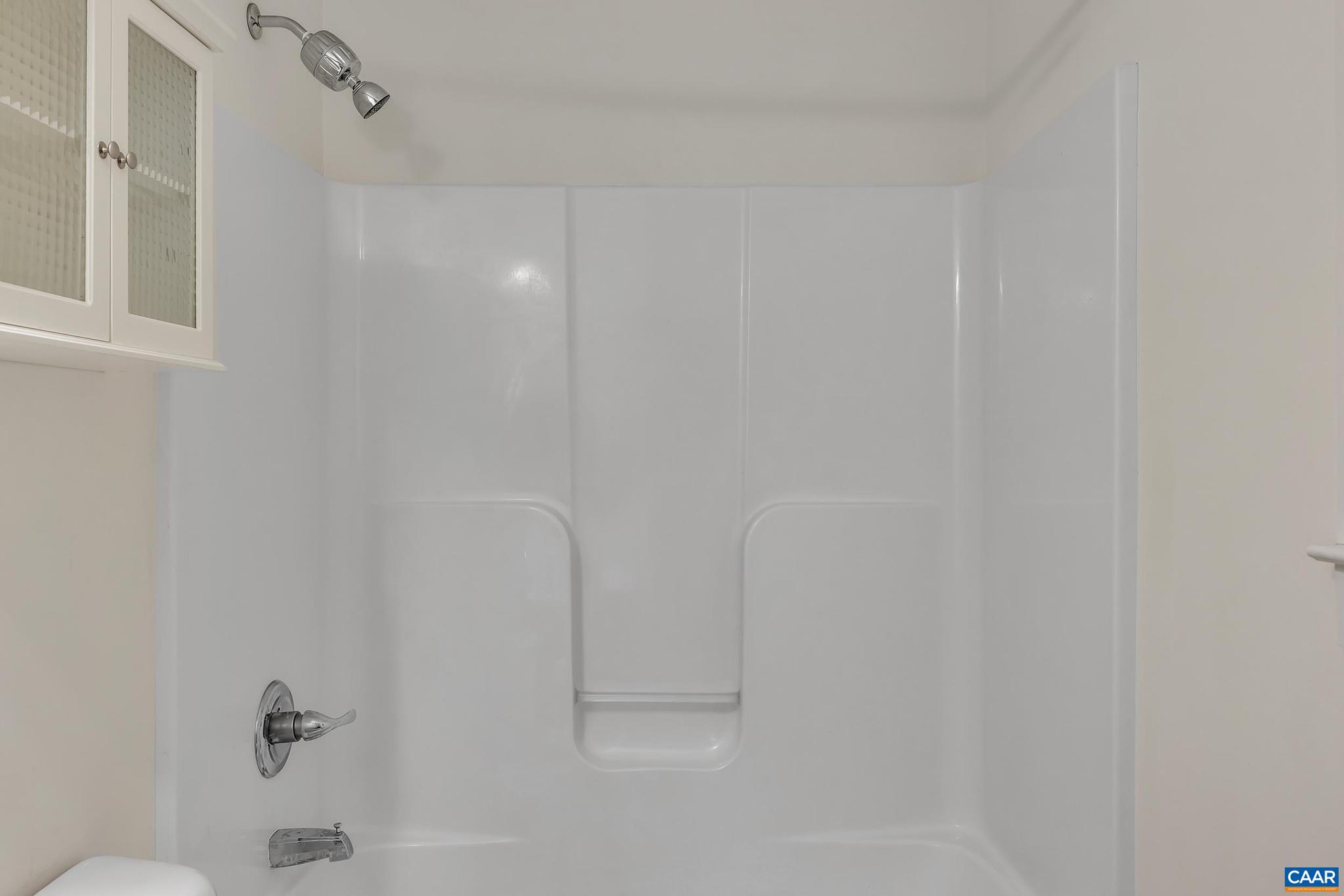 HOLLY GROVE - Residential