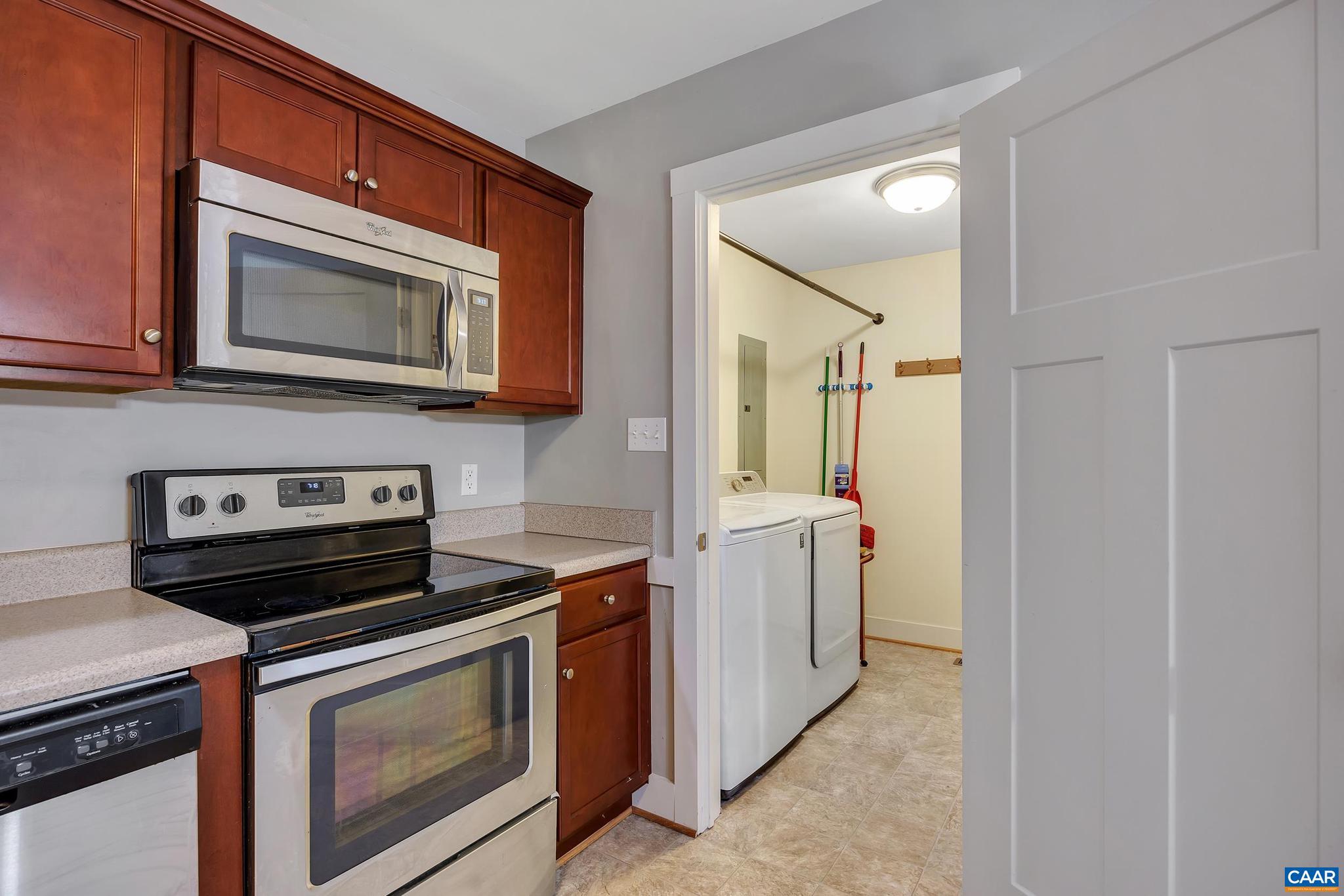 HOLLY GROVE - Residential