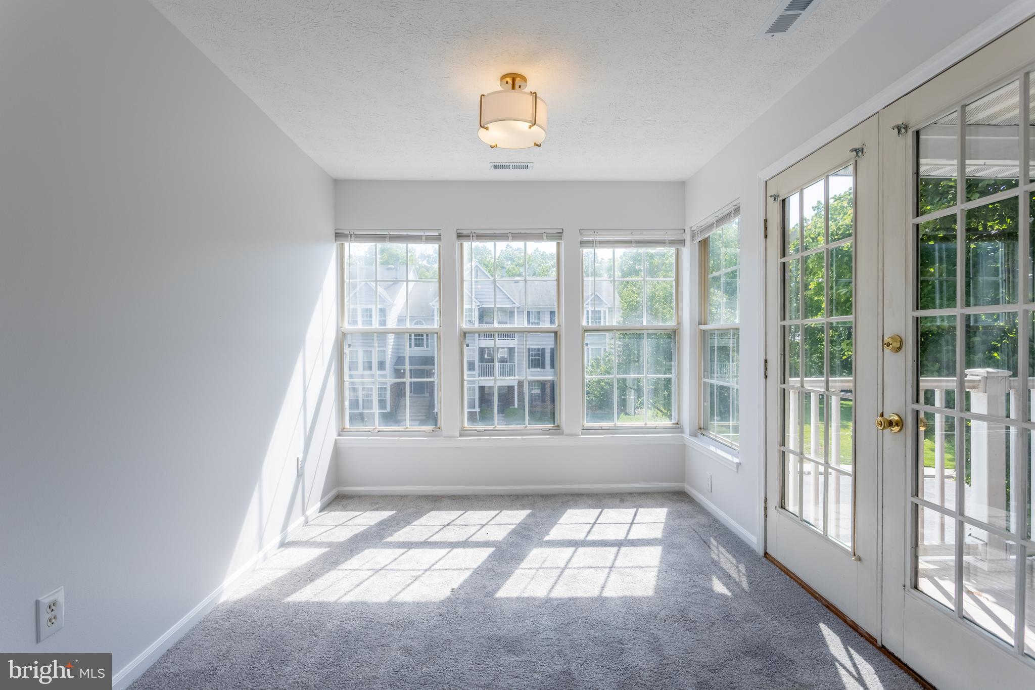 WOODBRIDGE CENTER - Residential