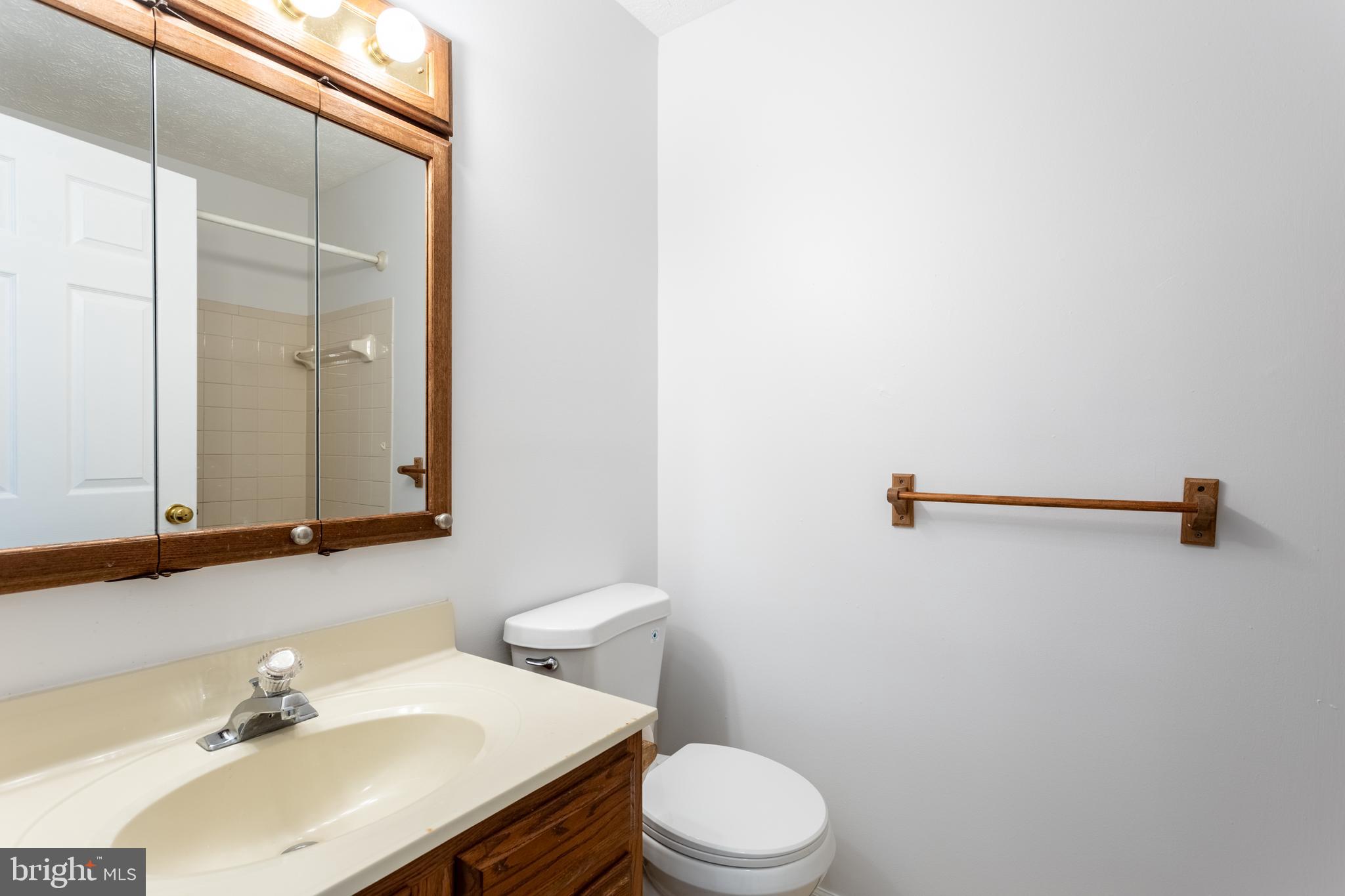 WOODBRIDGE CENTER - Residential