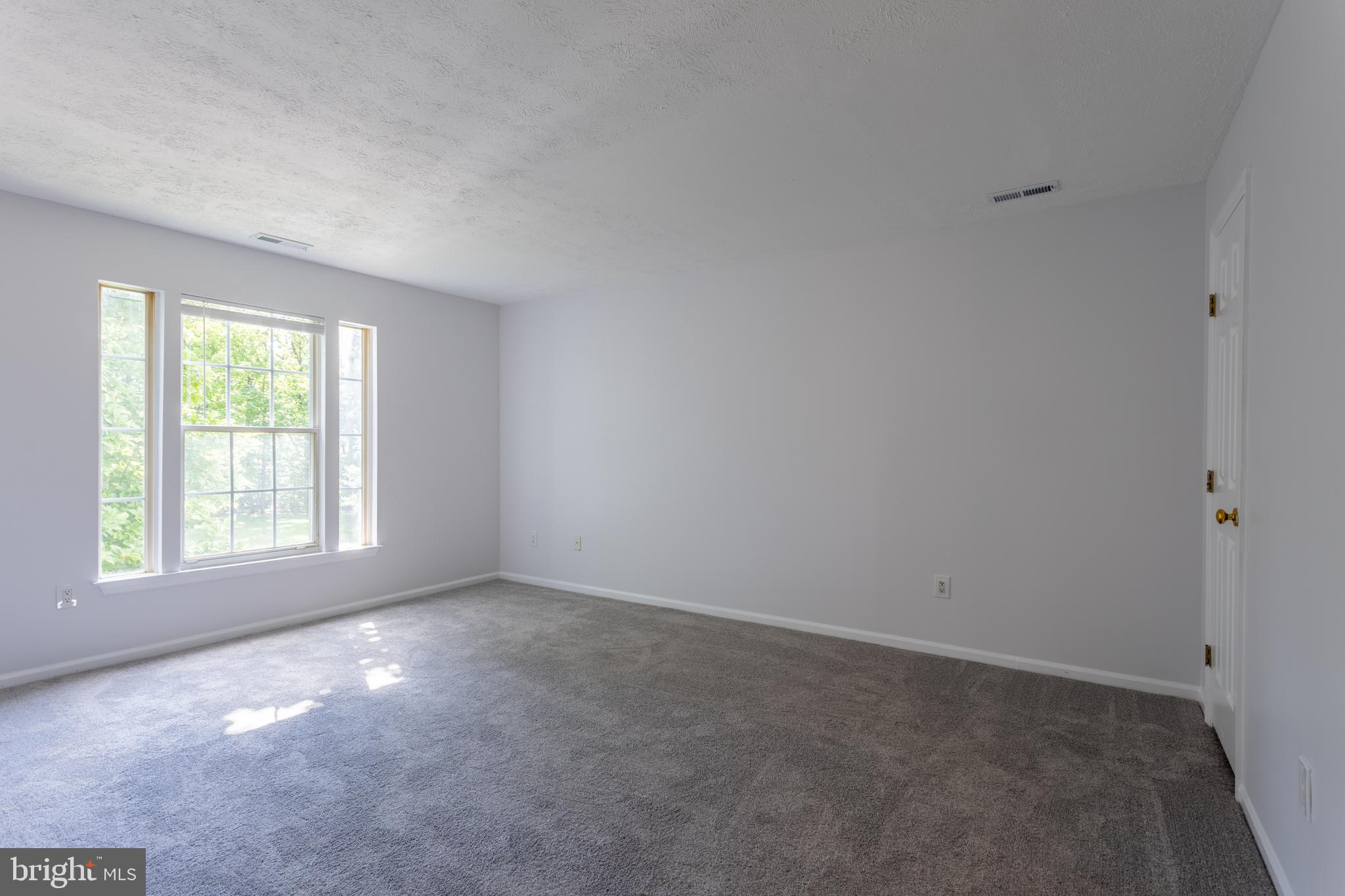WOODBRIDGE CENTER - Residential